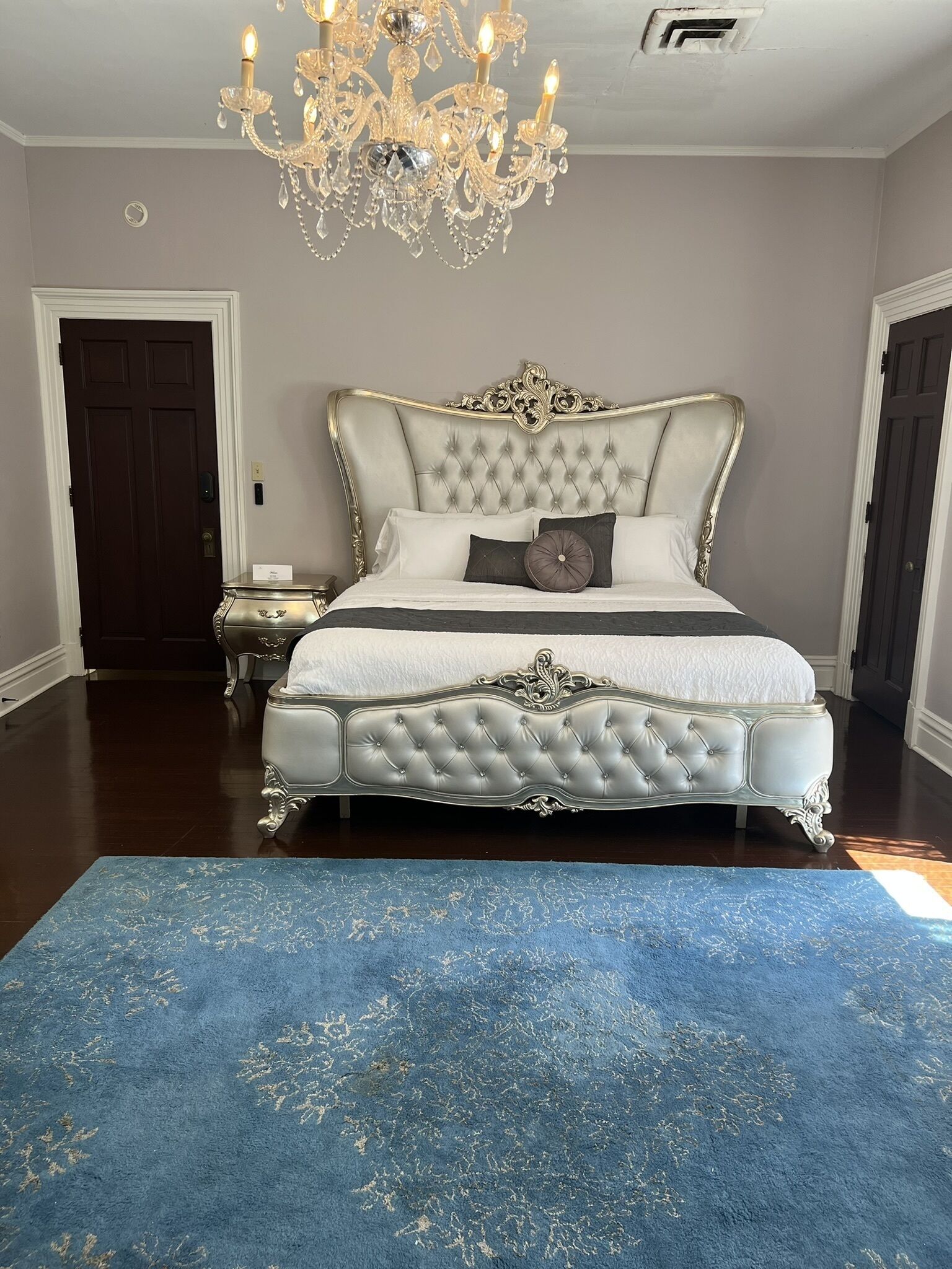 Huffman Manor Inn