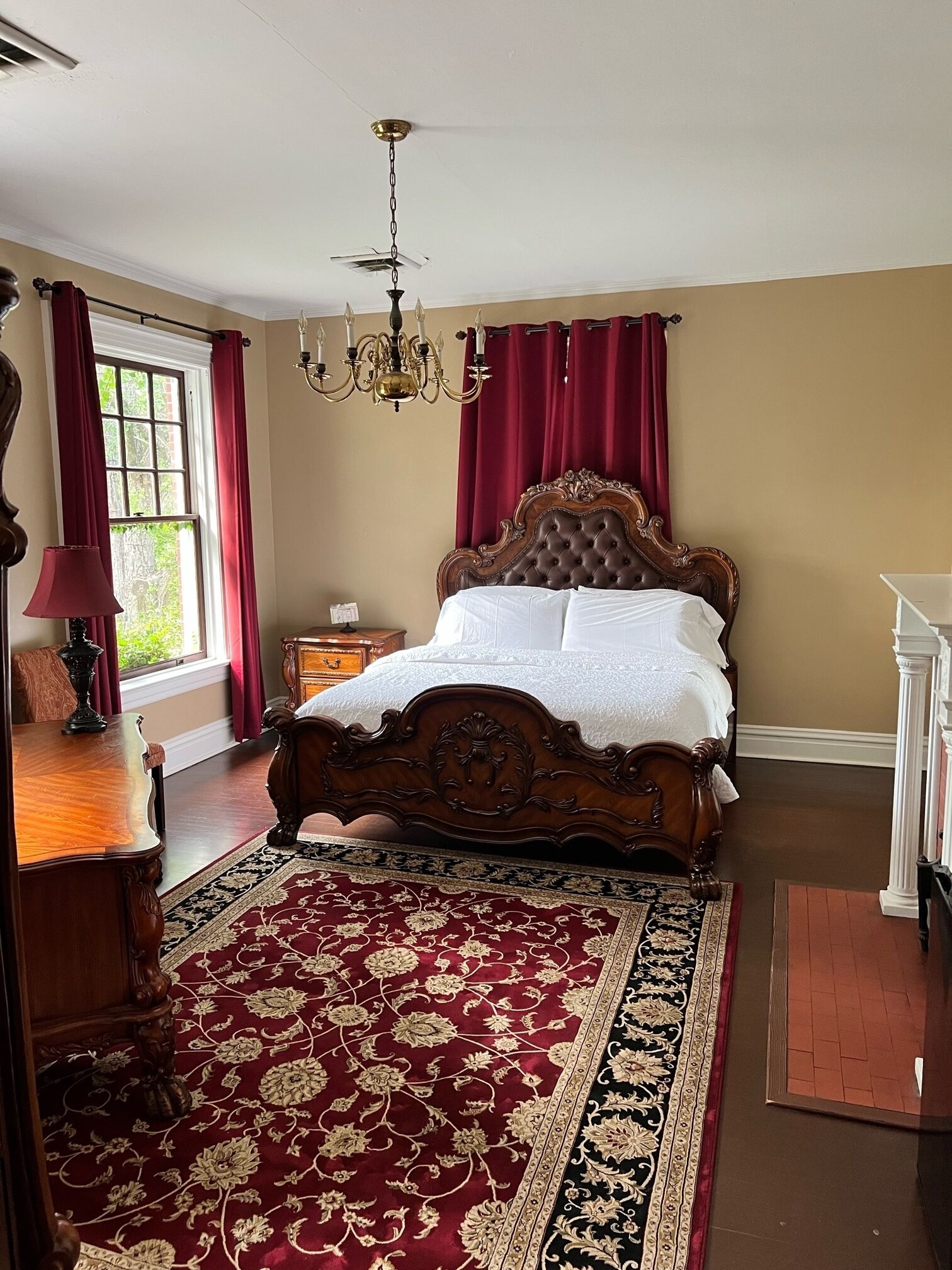 Huffman Manor Inn