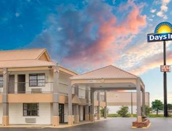 Days Inn by Wyndham Monroe