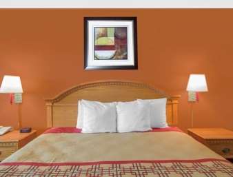 Days Inn by Wyndham Monroe