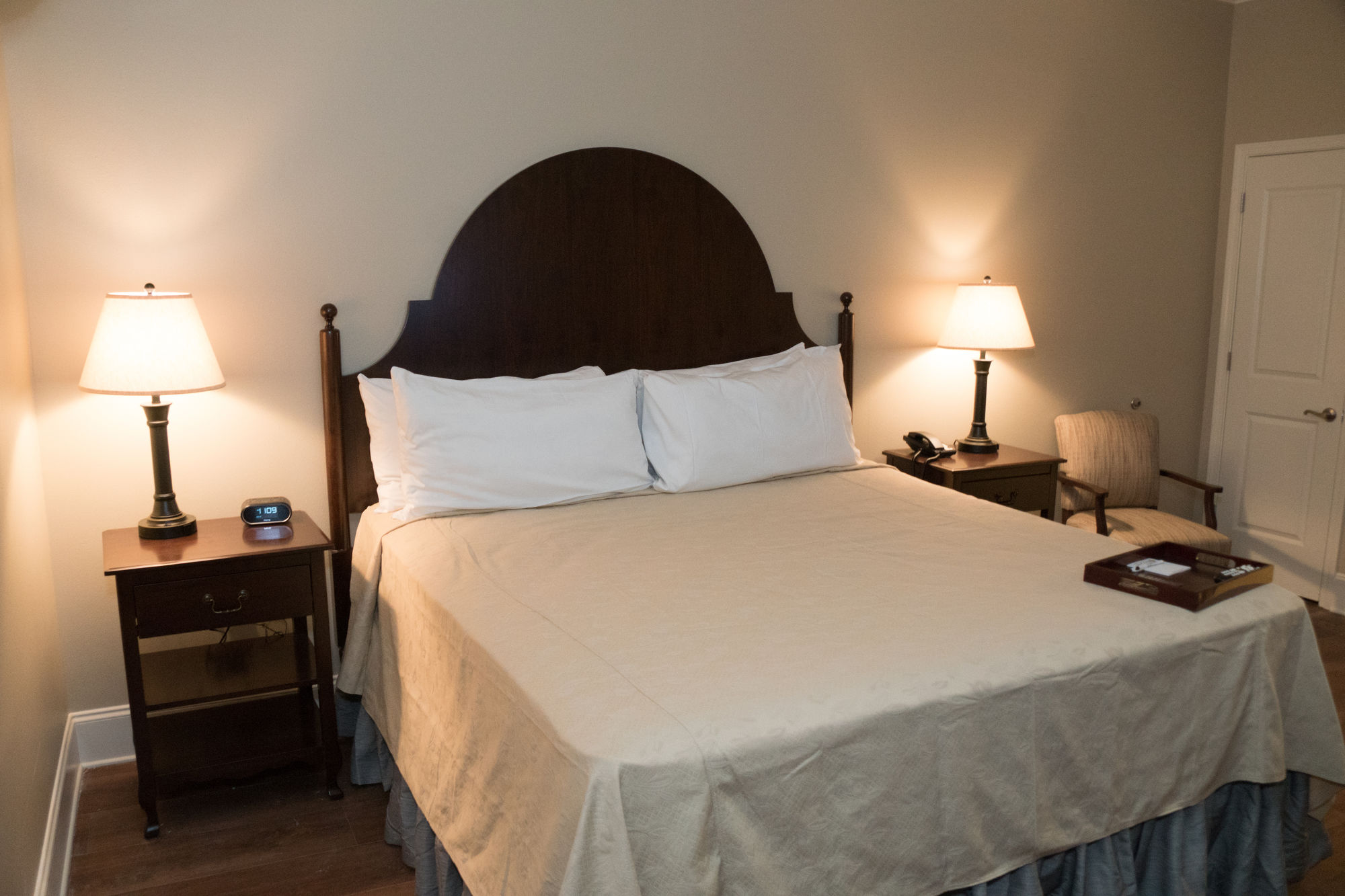 Chateau Saint Denis Hotel