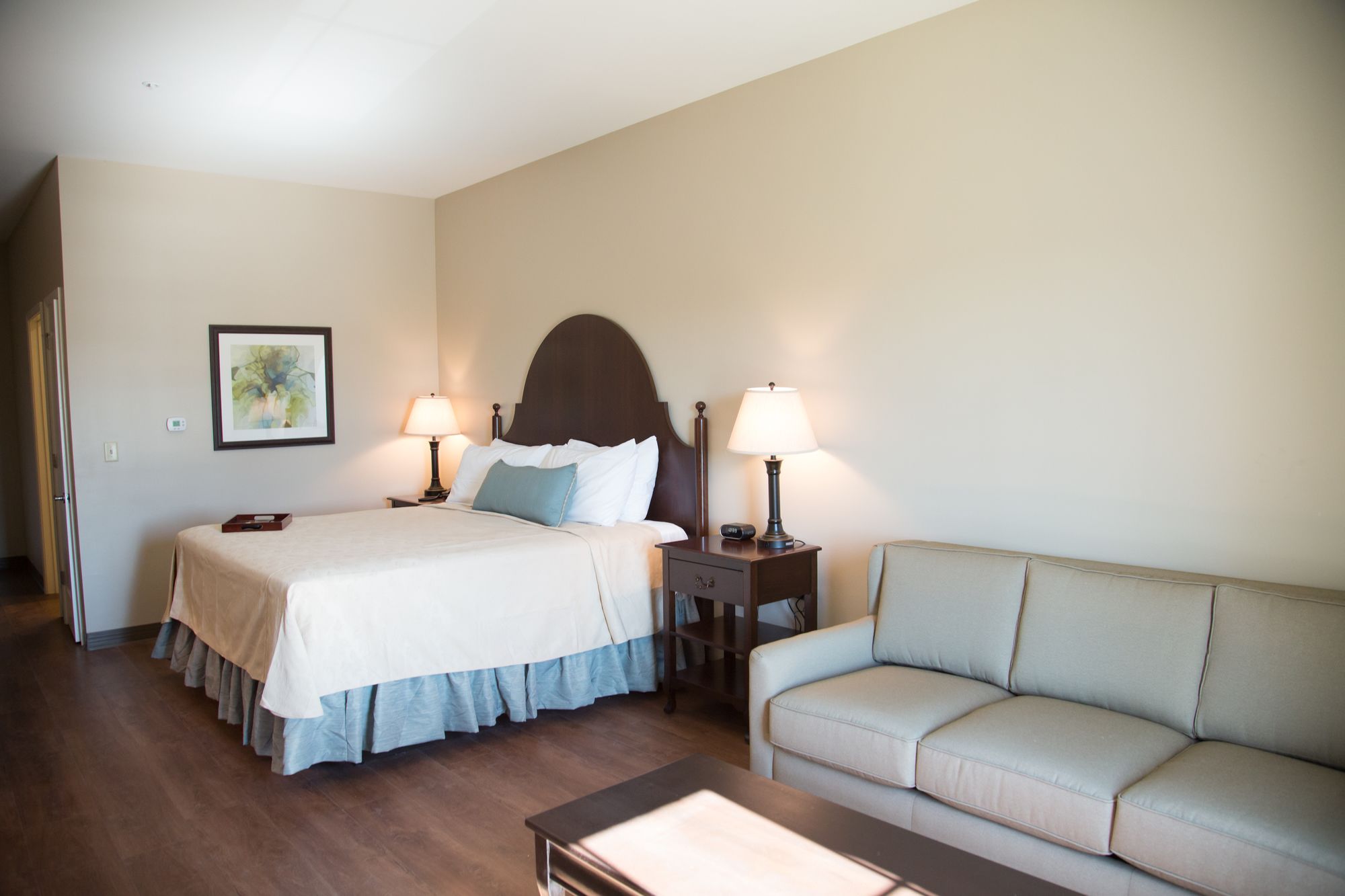 Chateau Saint Denis Hotel