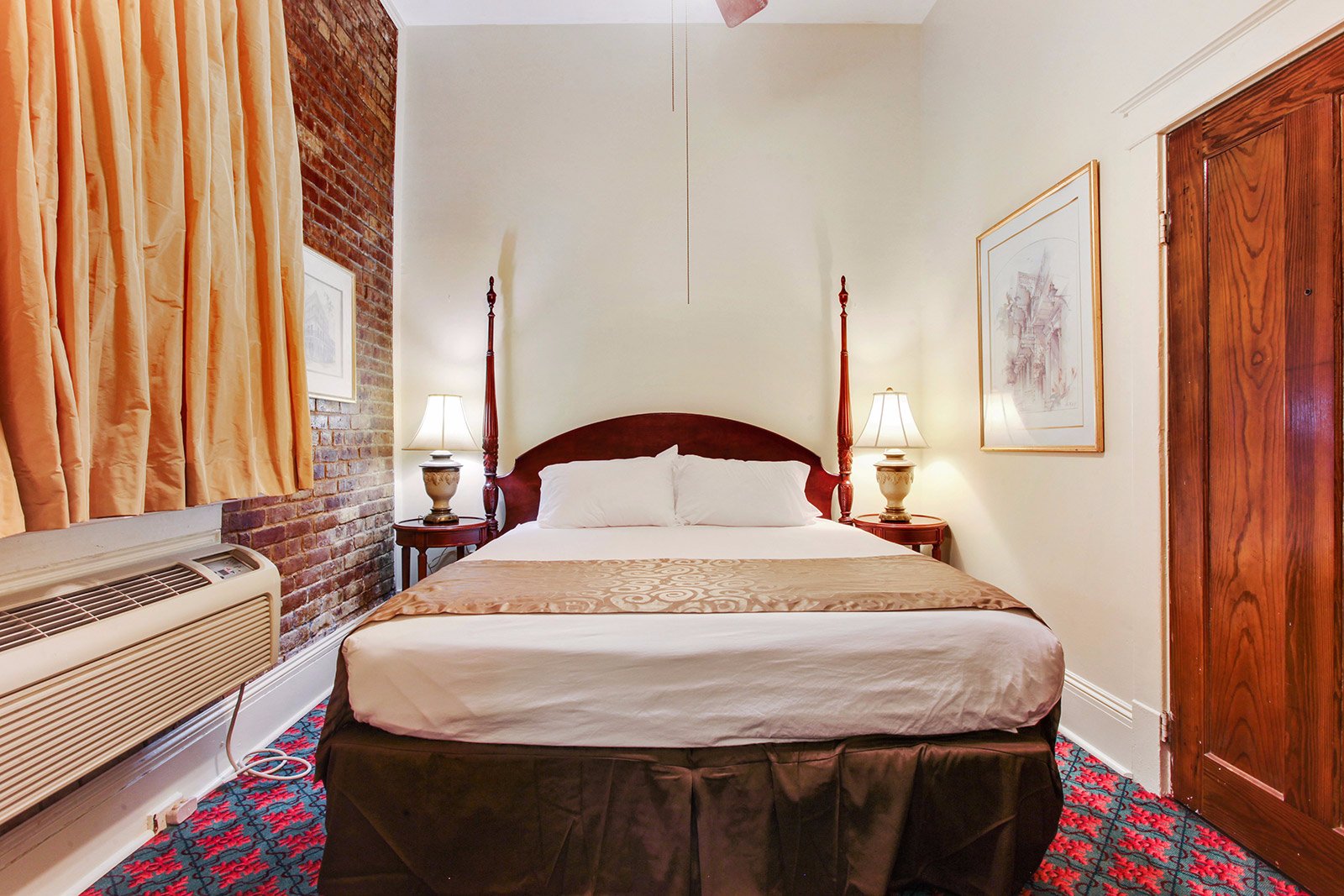 New Orleans Guest House B&B