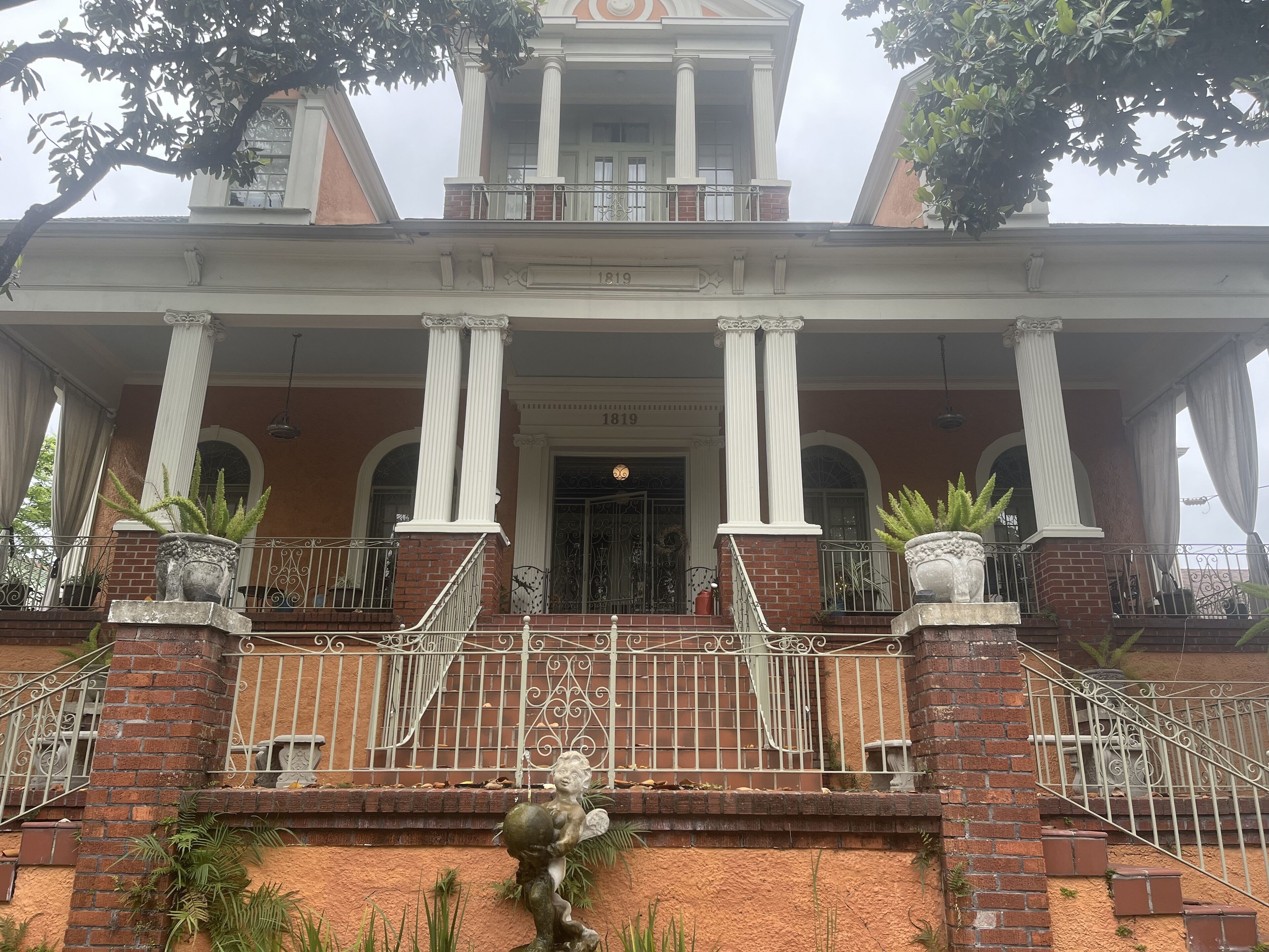 Happy Place Bed and Breakfast