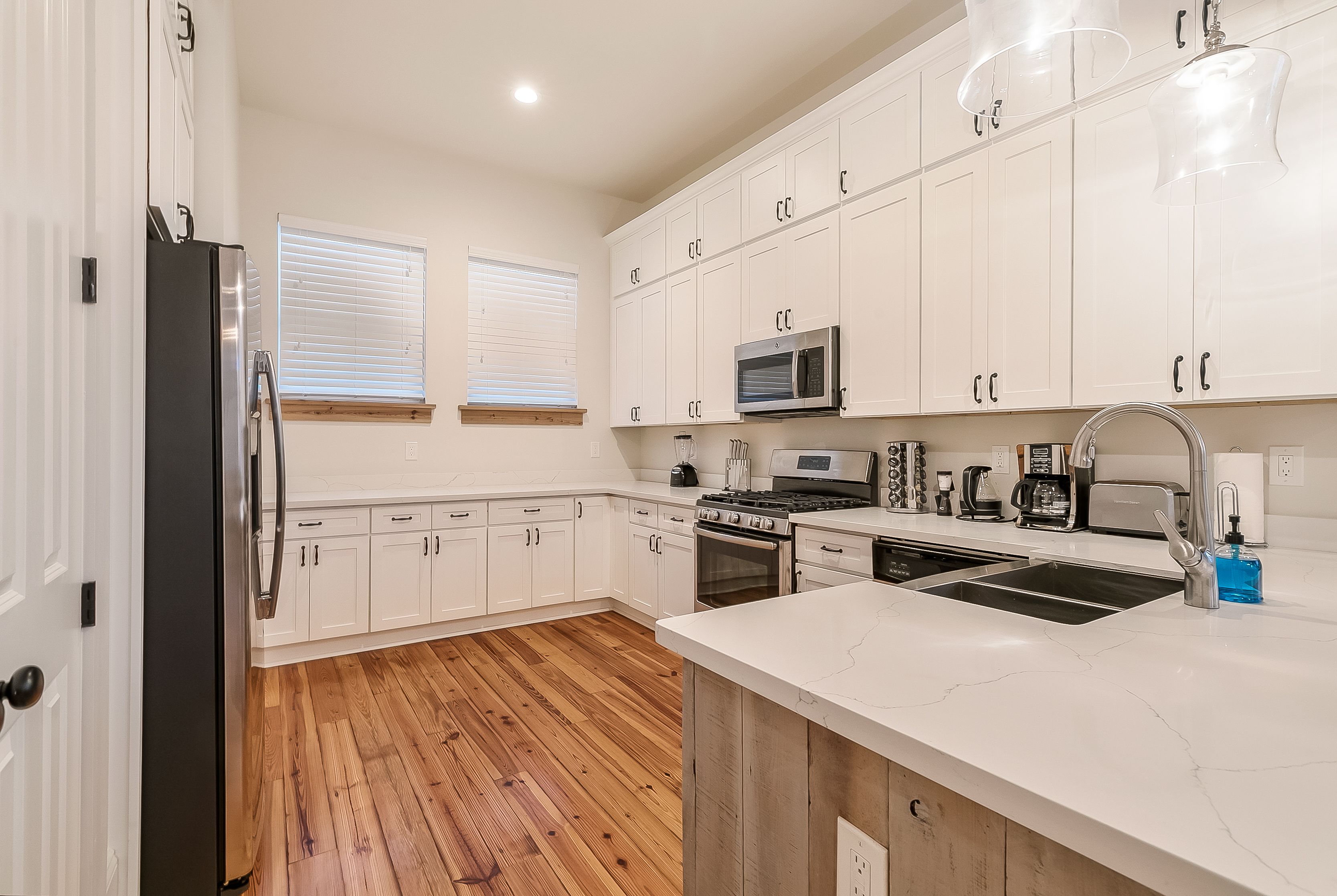Residences du Carondelet by Hosteeva