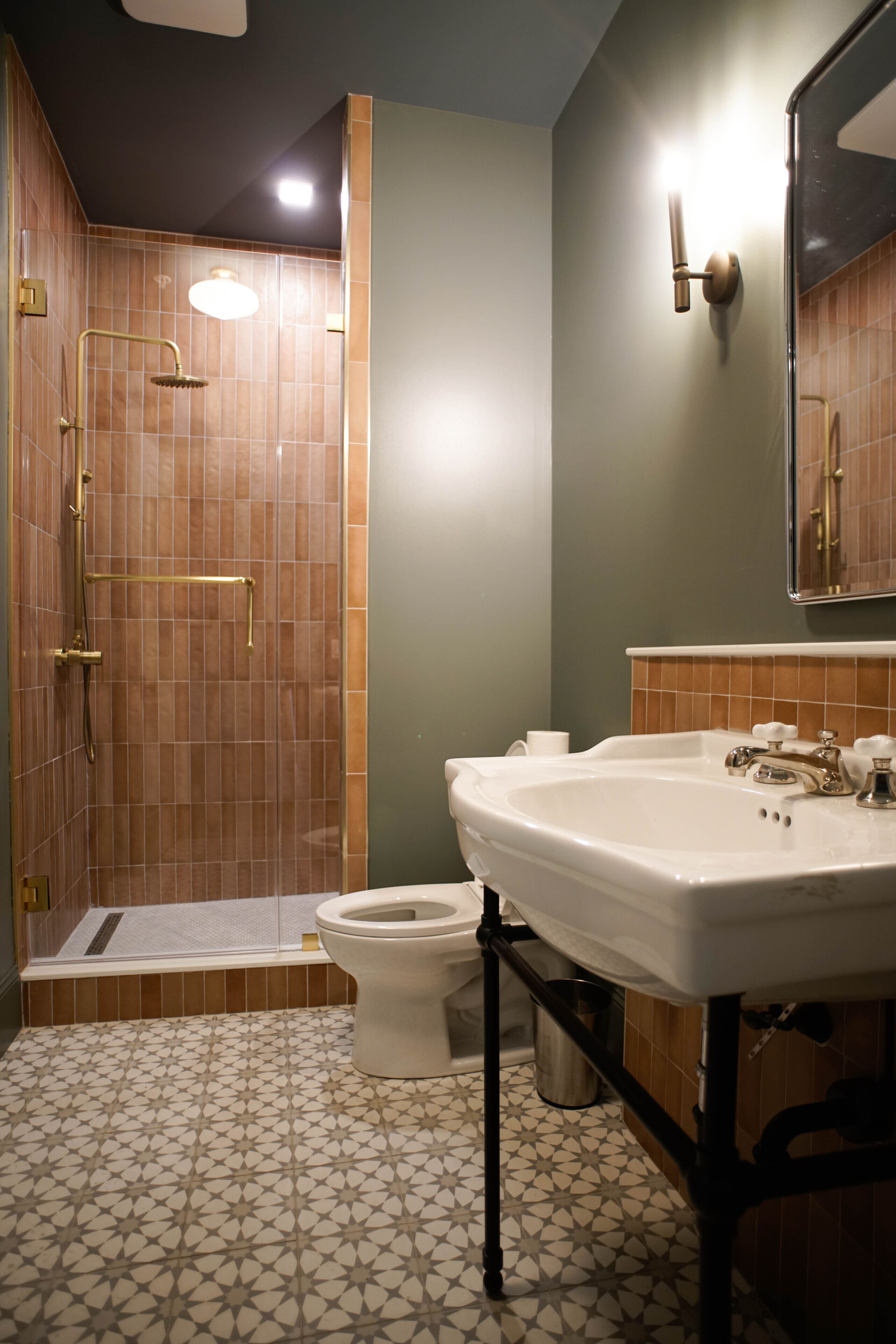 The Mary Beth Hotel & Gallery