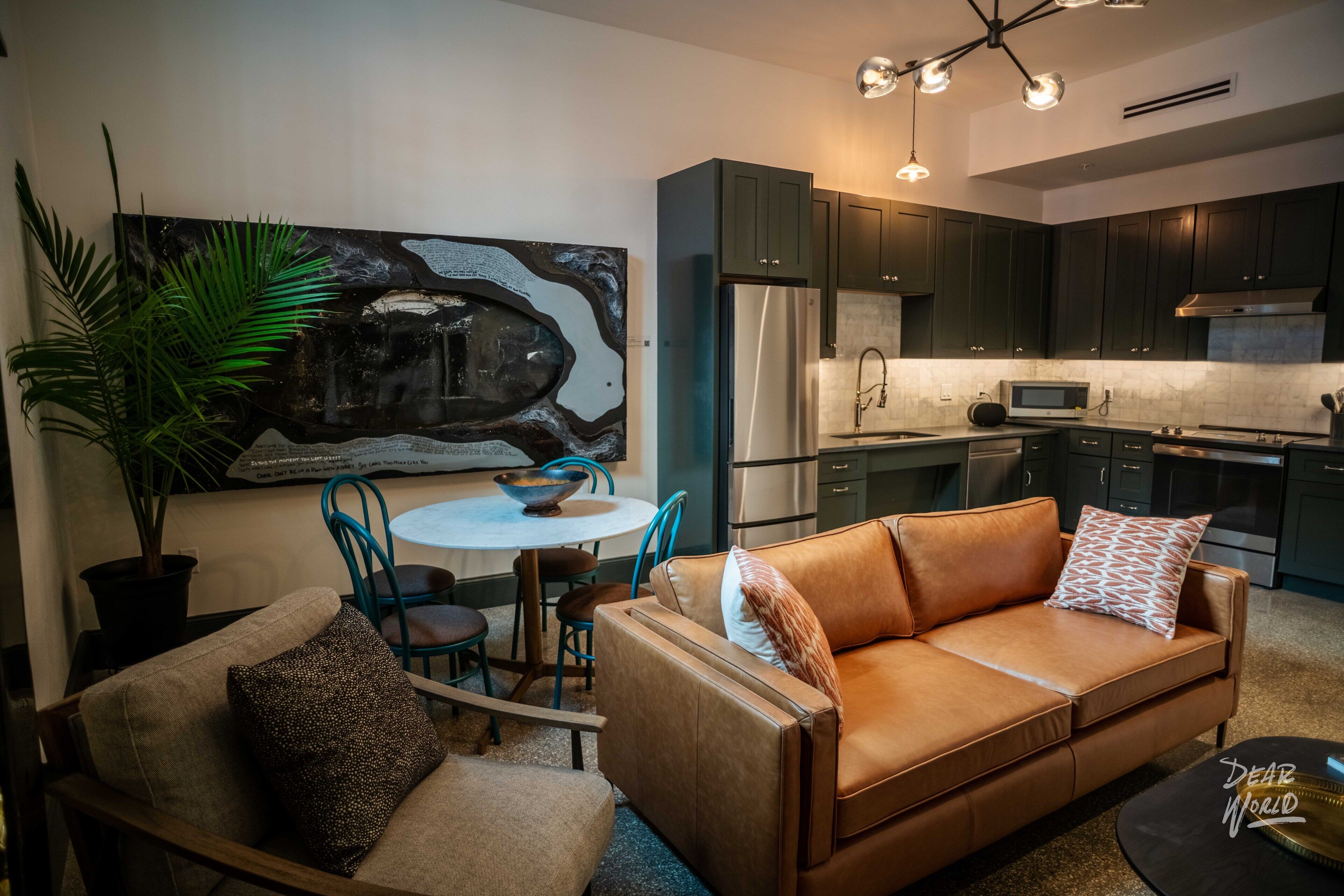 The Mary Beth Hotel & Gallery