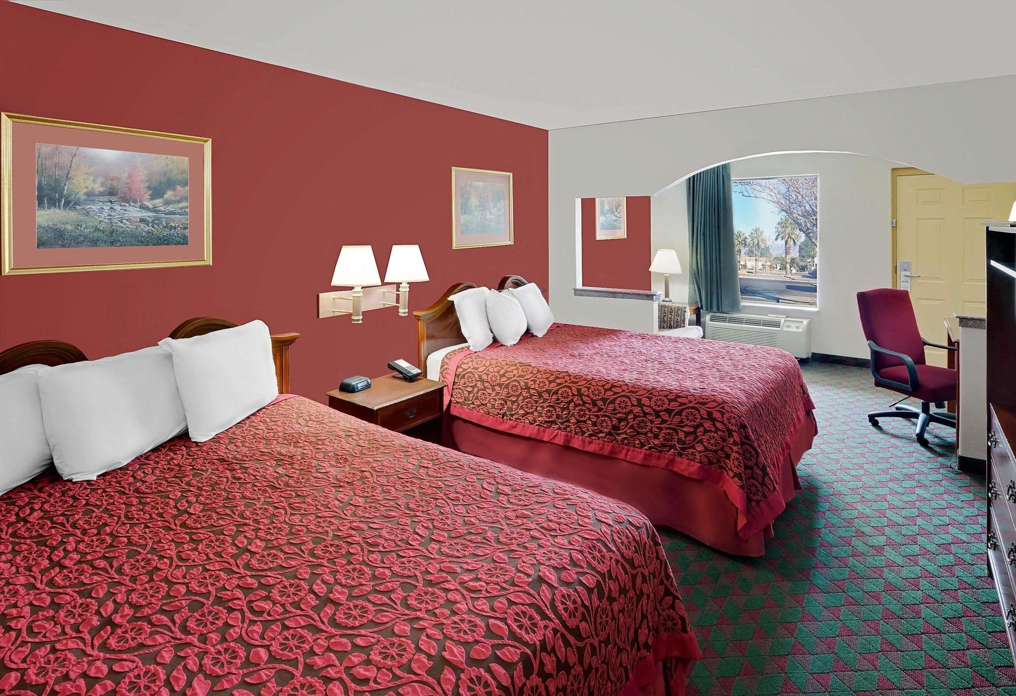 Days Inn & Suites by Wyndham Opelousas