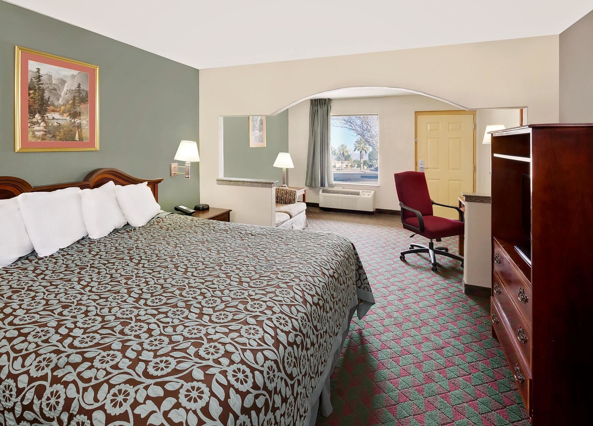 Days Inn & Suites by Wyndham Opelousas