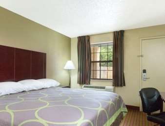 Super 8 by Wyndham Ruston