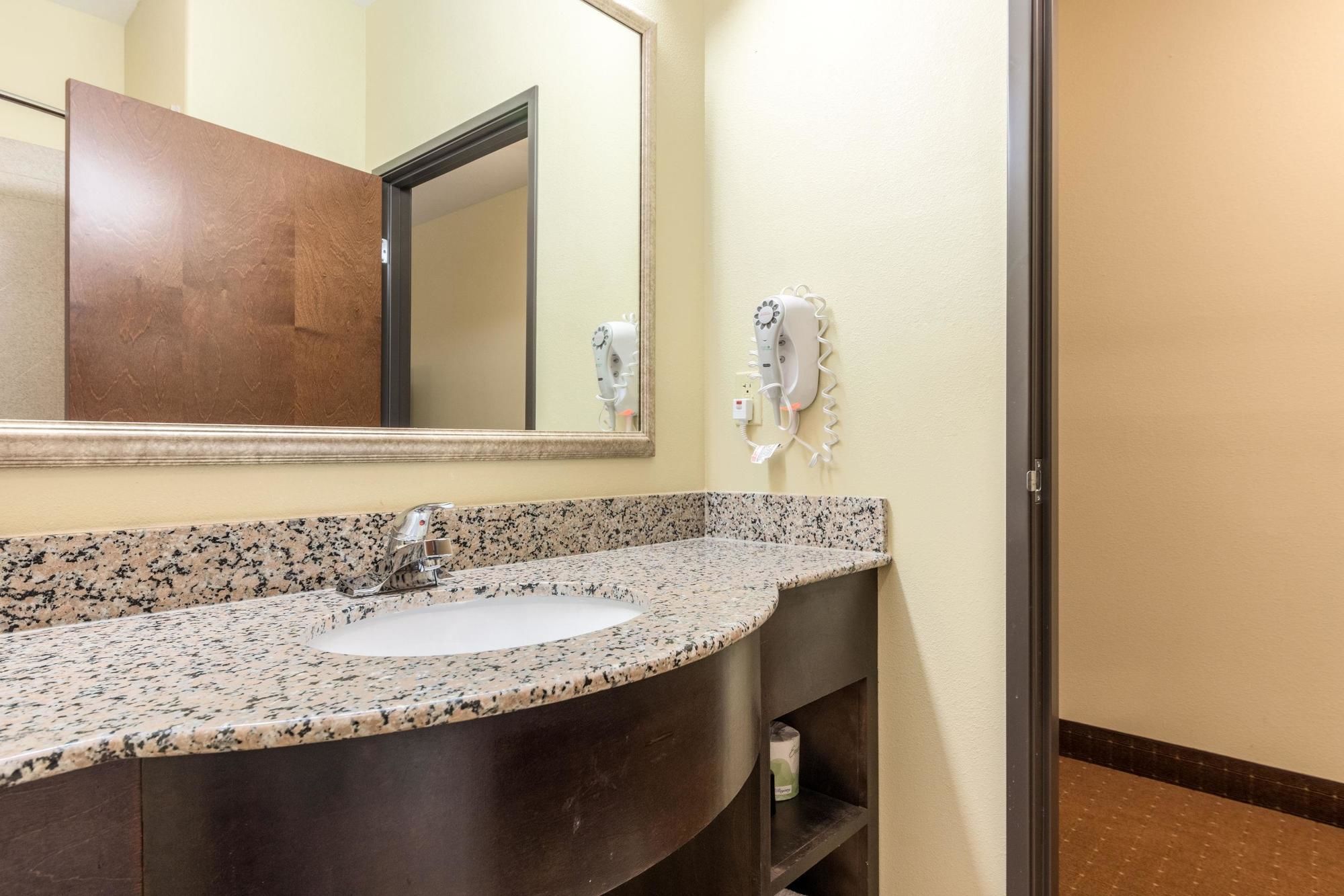 Comfort Inn And Suites