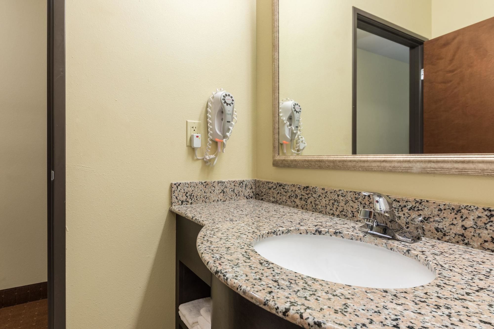 Comfort Inn And Suites