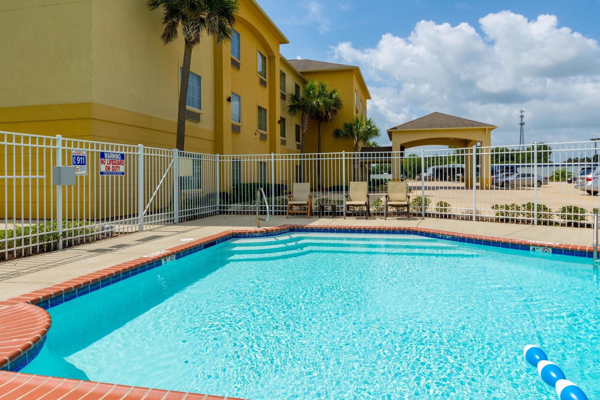 Comfort Inn And Suites