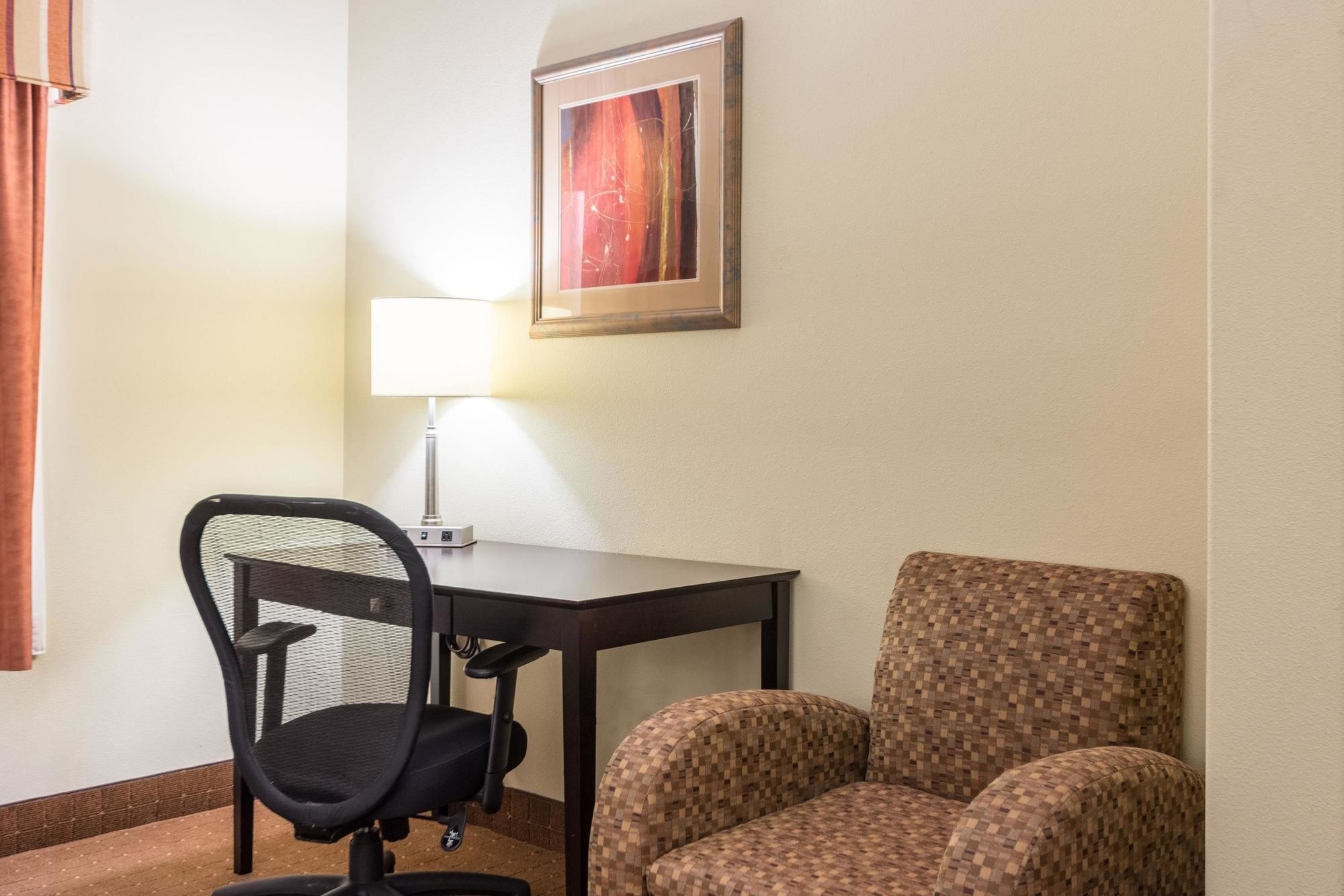 Comfort Inn And Suites