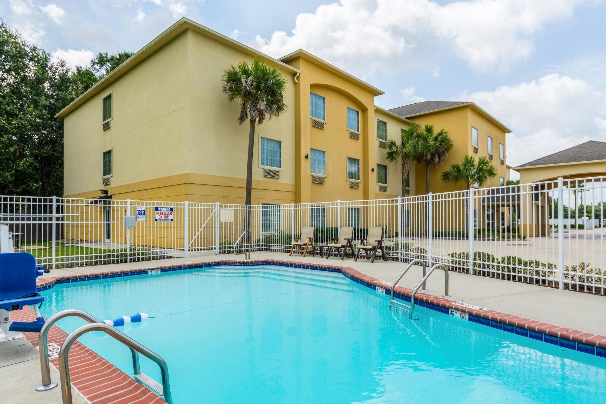 Comfort Inn And Suites