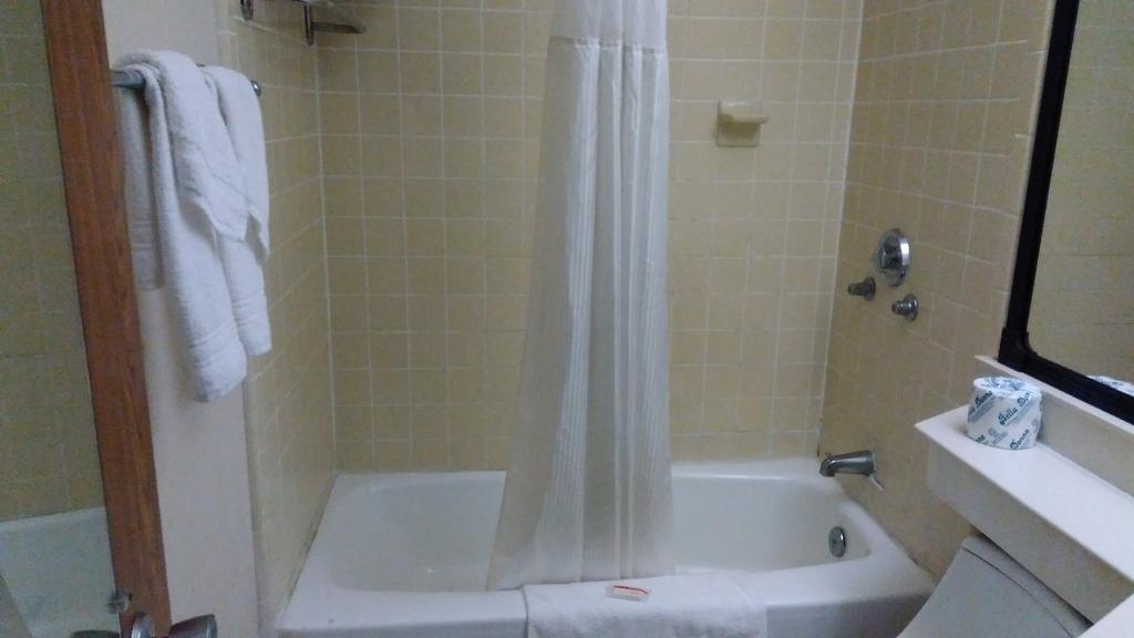 Siegel Suites - Shreveport Apartments
