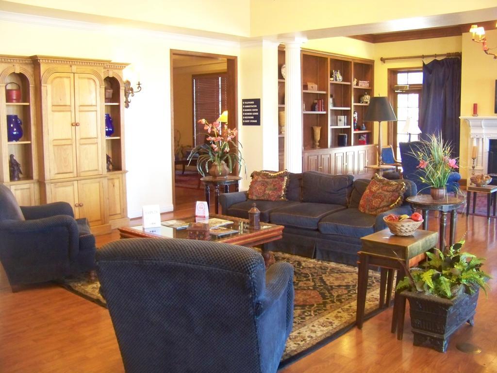 Siegel Suites - Shreveport Apartments
