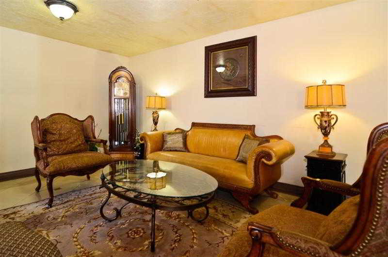 Holiday Inn Express & Suites Shreveport - Downtown