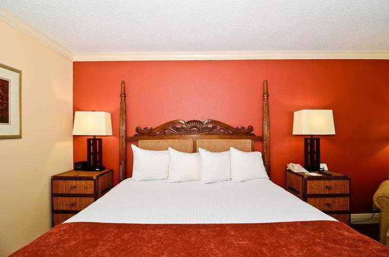 Holiday Inn Express & Suites Shreveport - Downtown