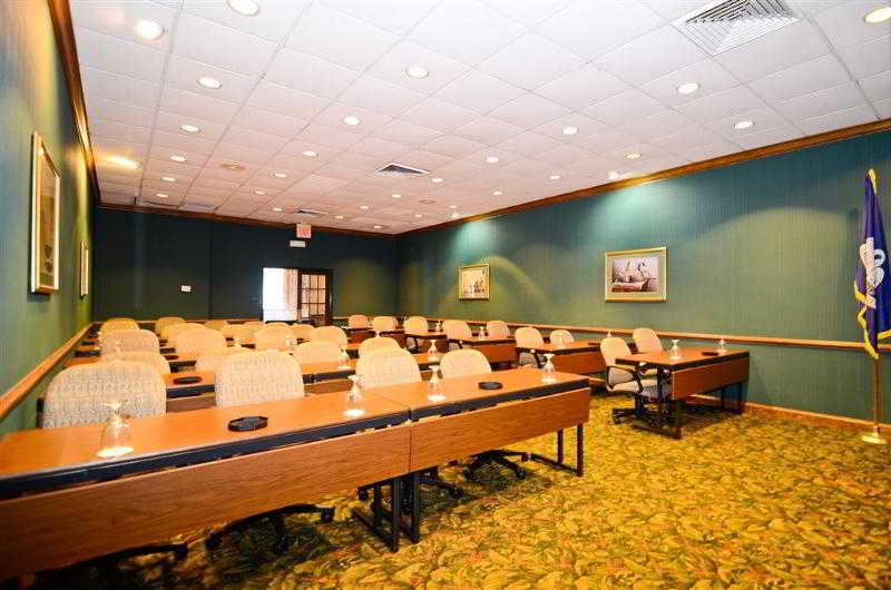 Holiday Inn Express & Suites Shreveport - Downtown