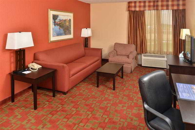 Holiday Inn Express & Suites Shreveport - Downtown