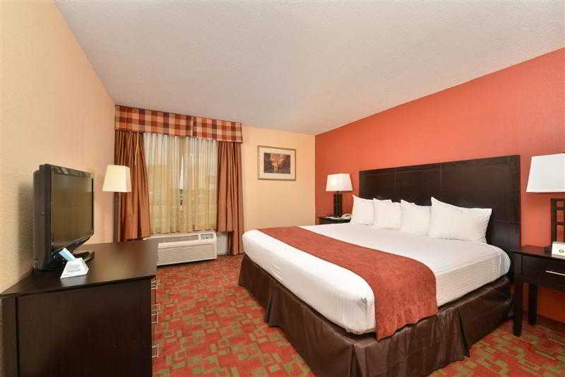 Holiday Inn Express & Suites Shreveport - Downtown