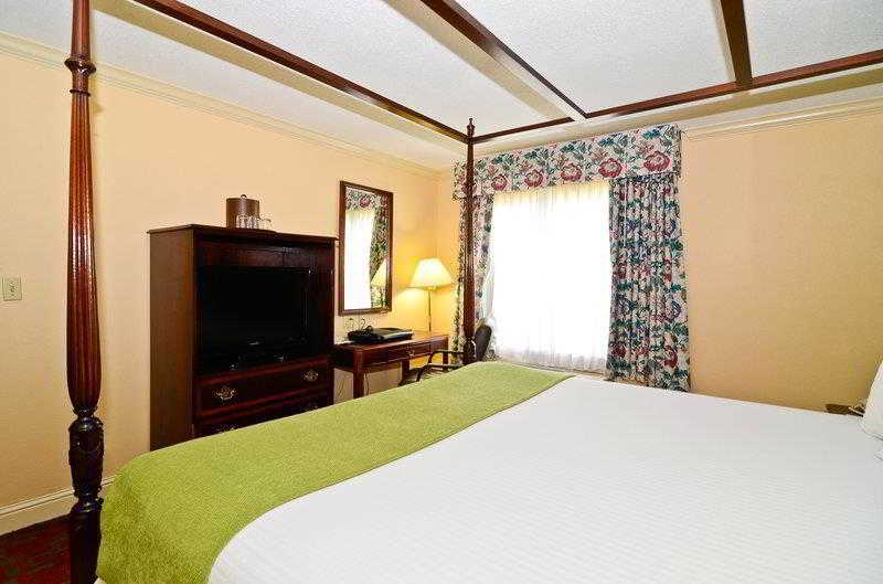 Holiday Inn Express & Suites Shreveport - Downtown