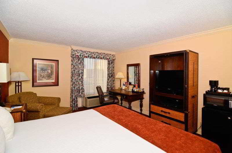 Holiday Inn Express & Suites Shreveport - Downtown