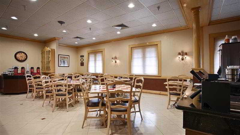 Holiday Inn Express & Suites Shreveport - Downtown