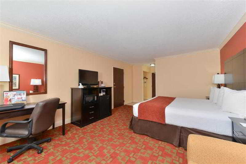 Holiday Inn Express & Suites Shreveport - Downtown