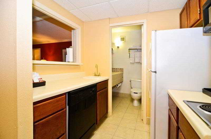Holiday Inn Express & Suites Shreveport - Downtown