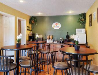 Super 8 by Wyndham Shreveport