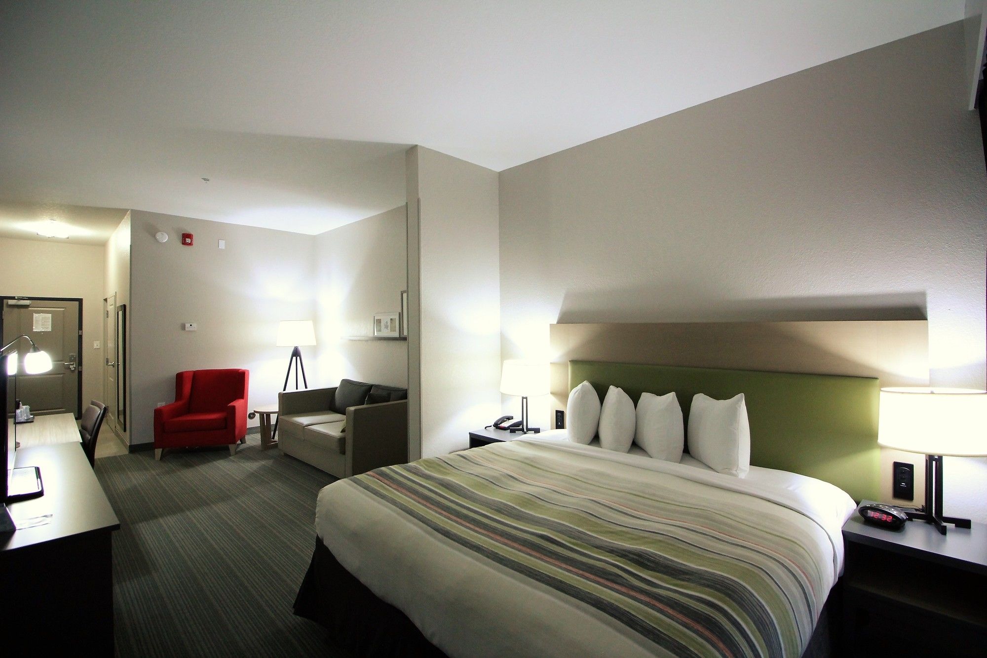 Comfort Inn & Suites