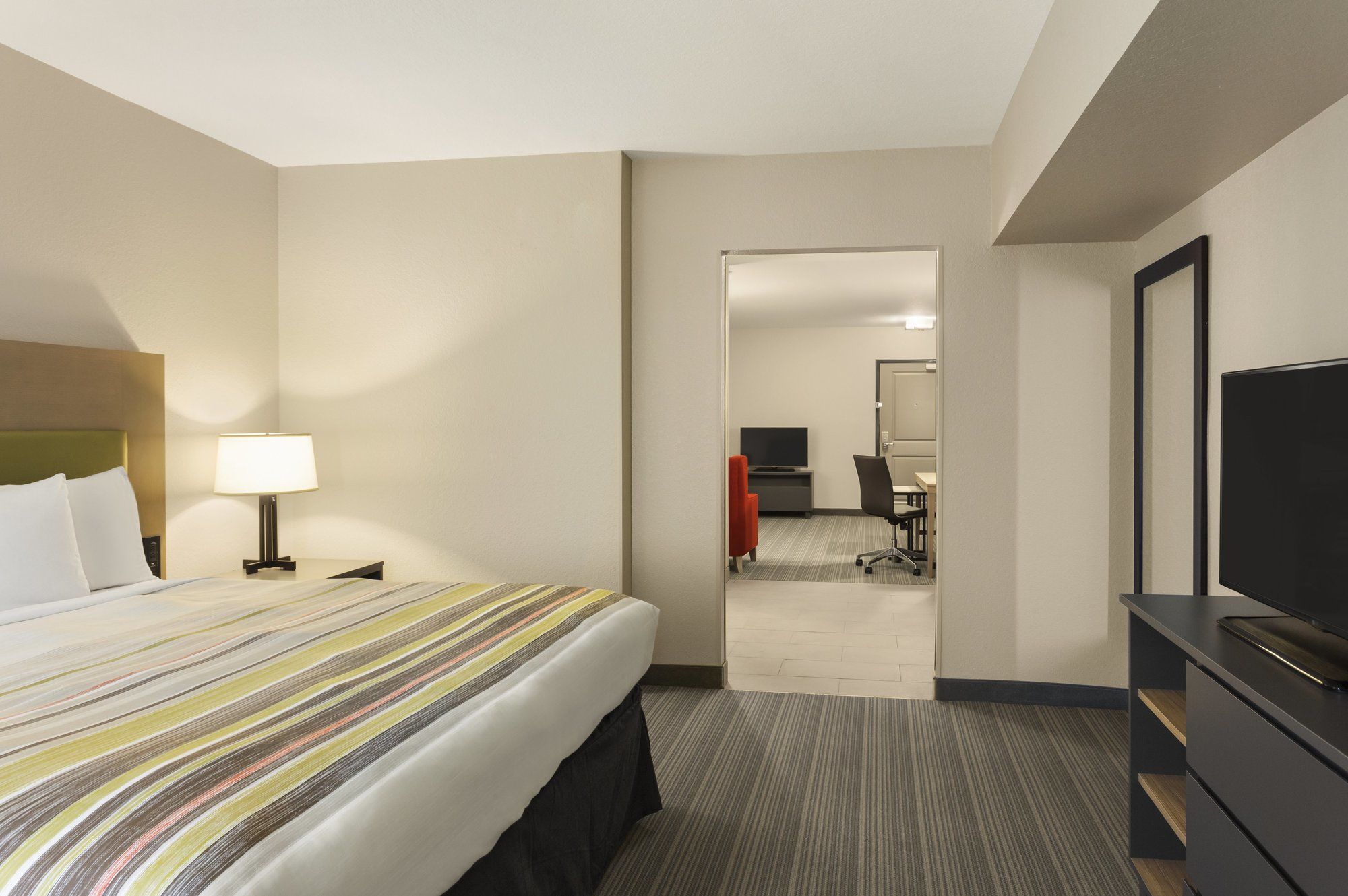 Comfort Inn & Suites