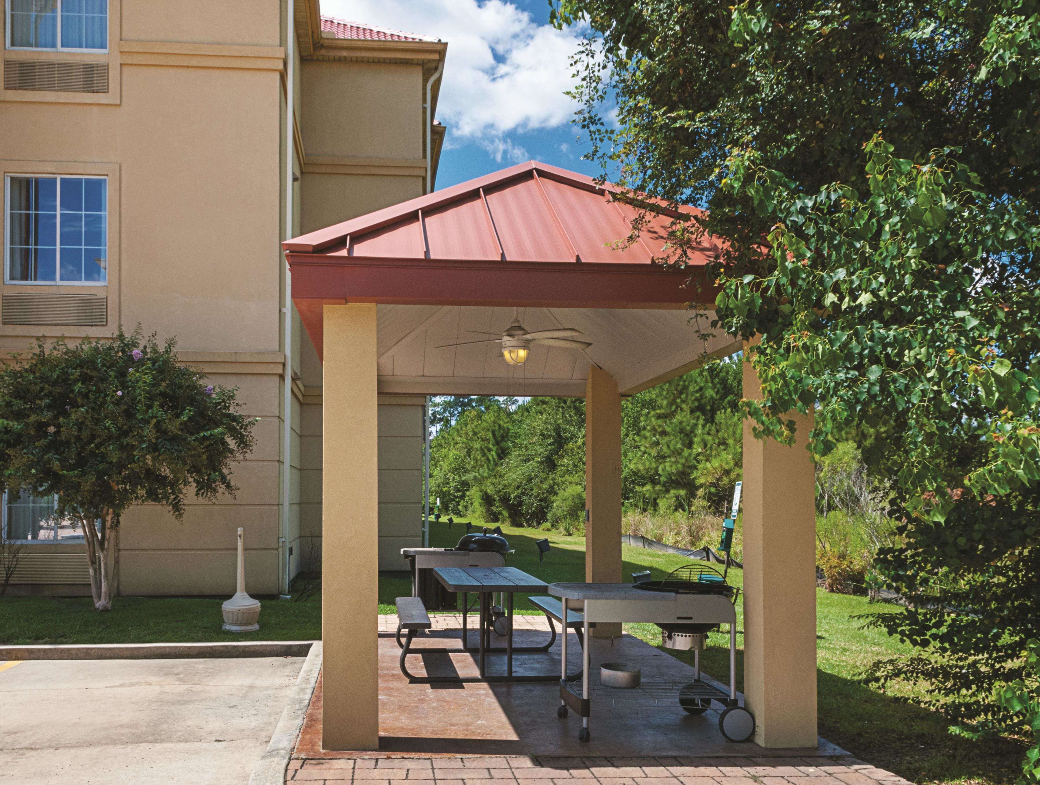 La Quinta Inn & Suites by Wyndham Slidell North Shore
