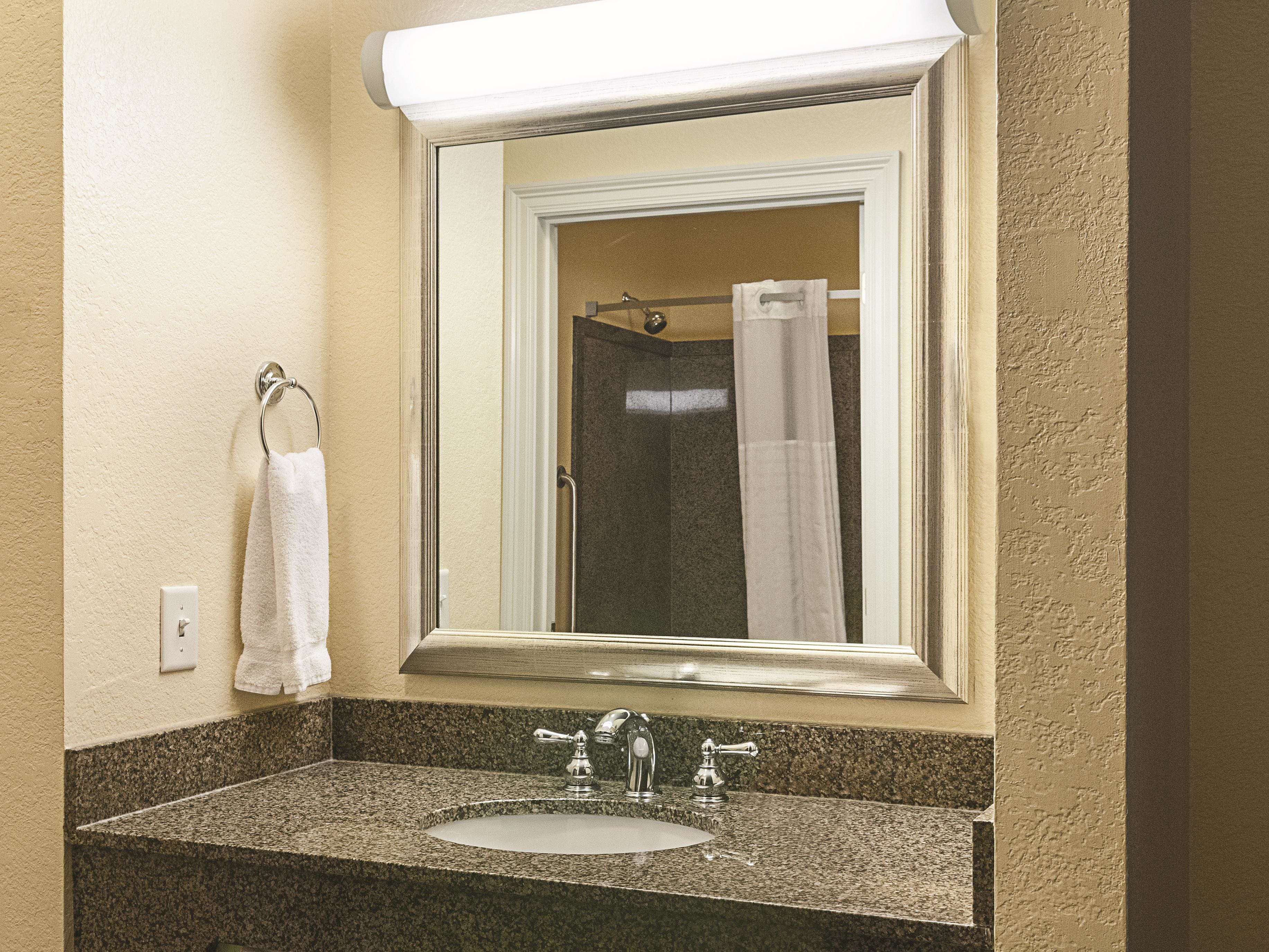 La Quinta Inn & Suites by Wyndham Slidell North Shore