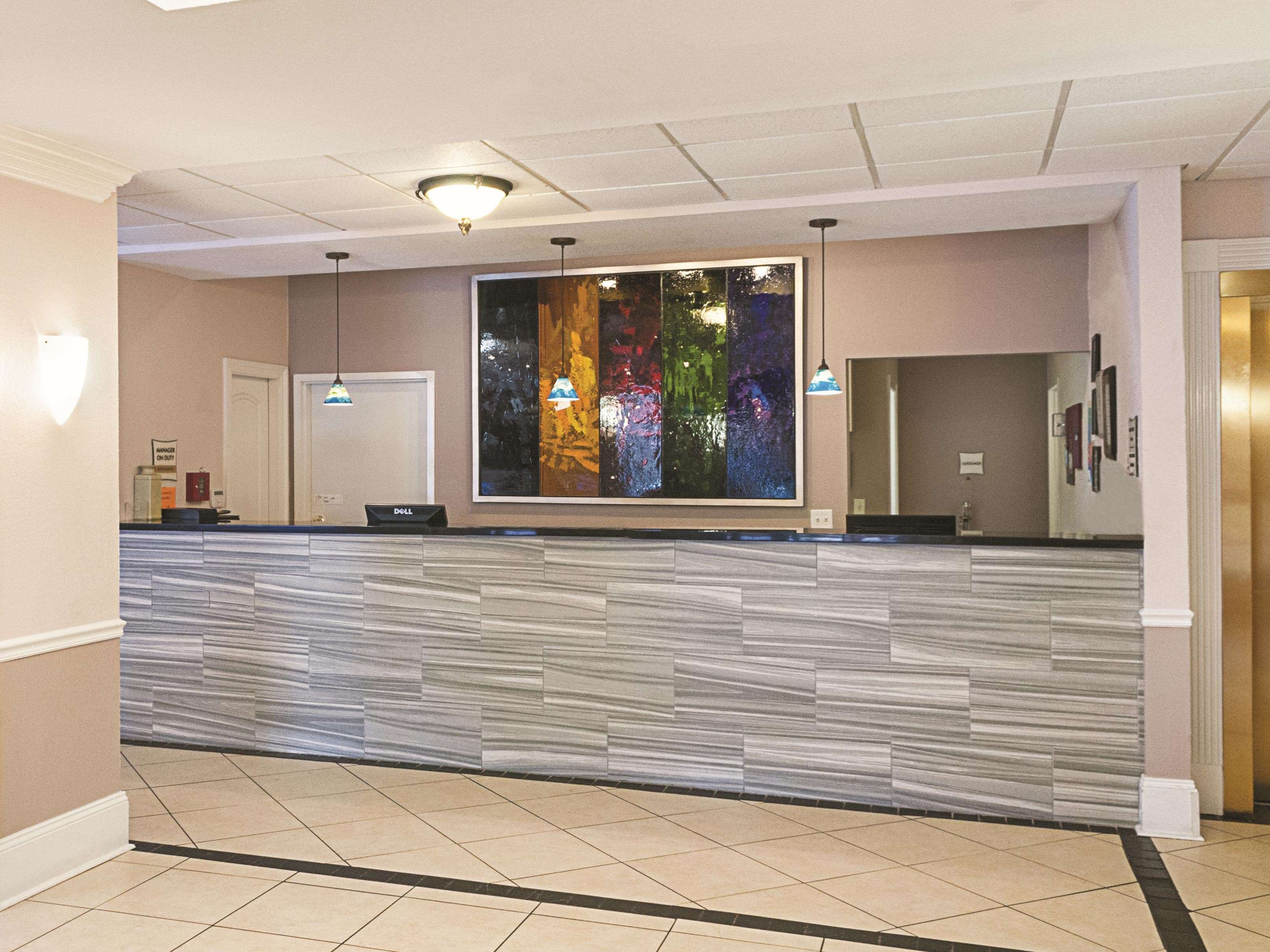 La Quinta Inn & Suites by Wyndham Slidell North Shore