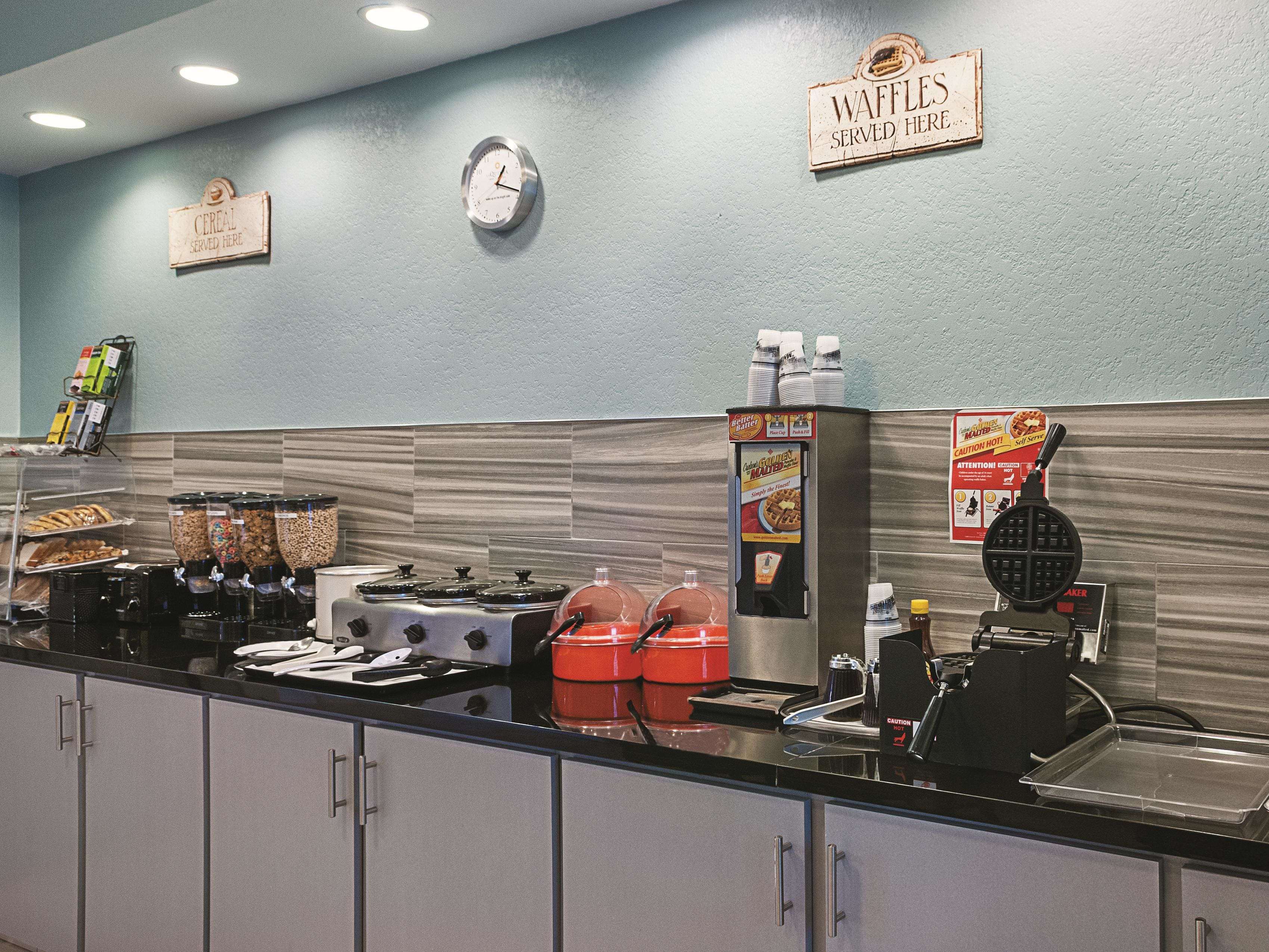 La Quinta Inn & Suites by Wyndham Slidell North Shore
