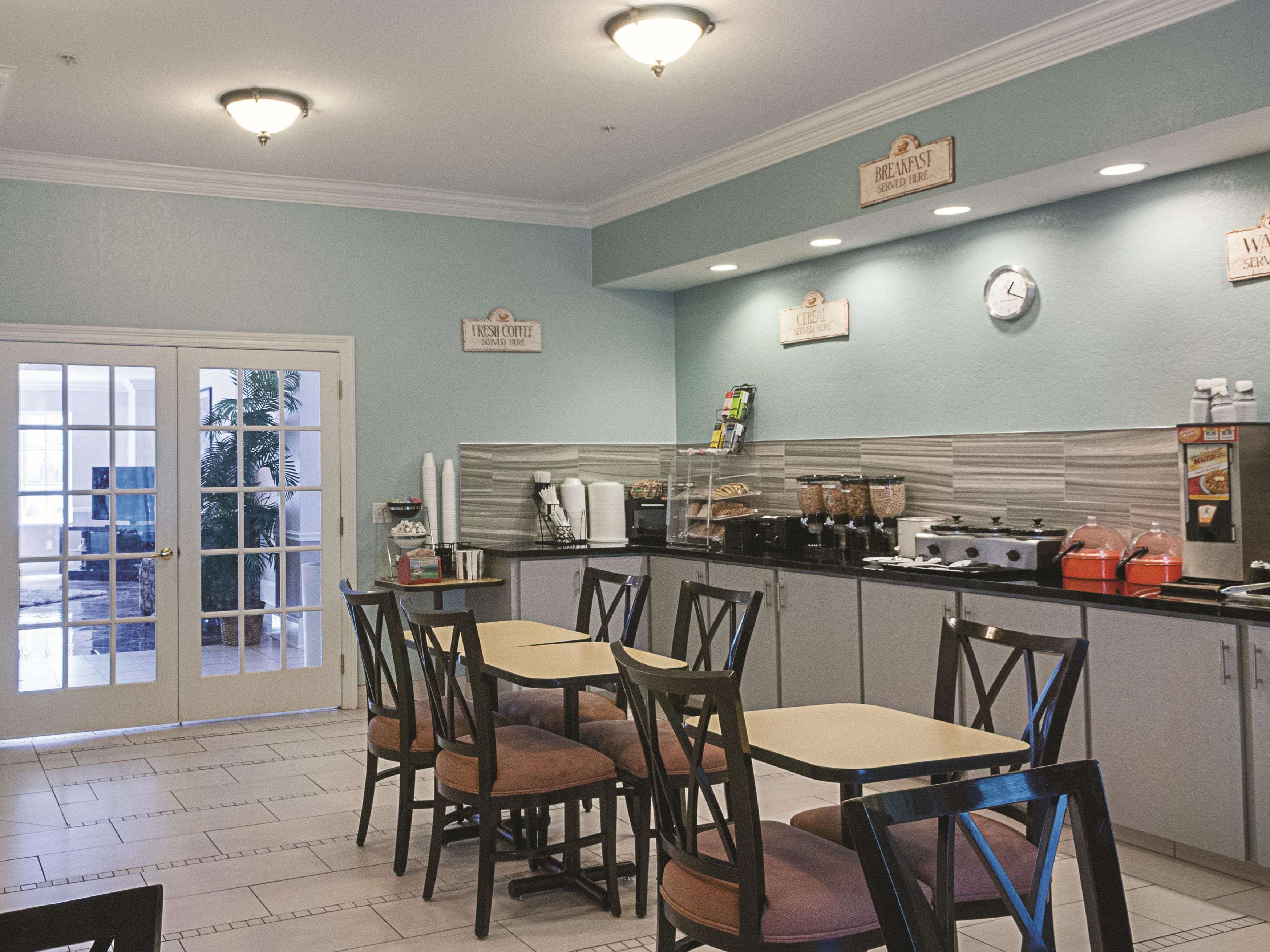La Quinta Inn & Suites by Wyndham Slidell North Shore