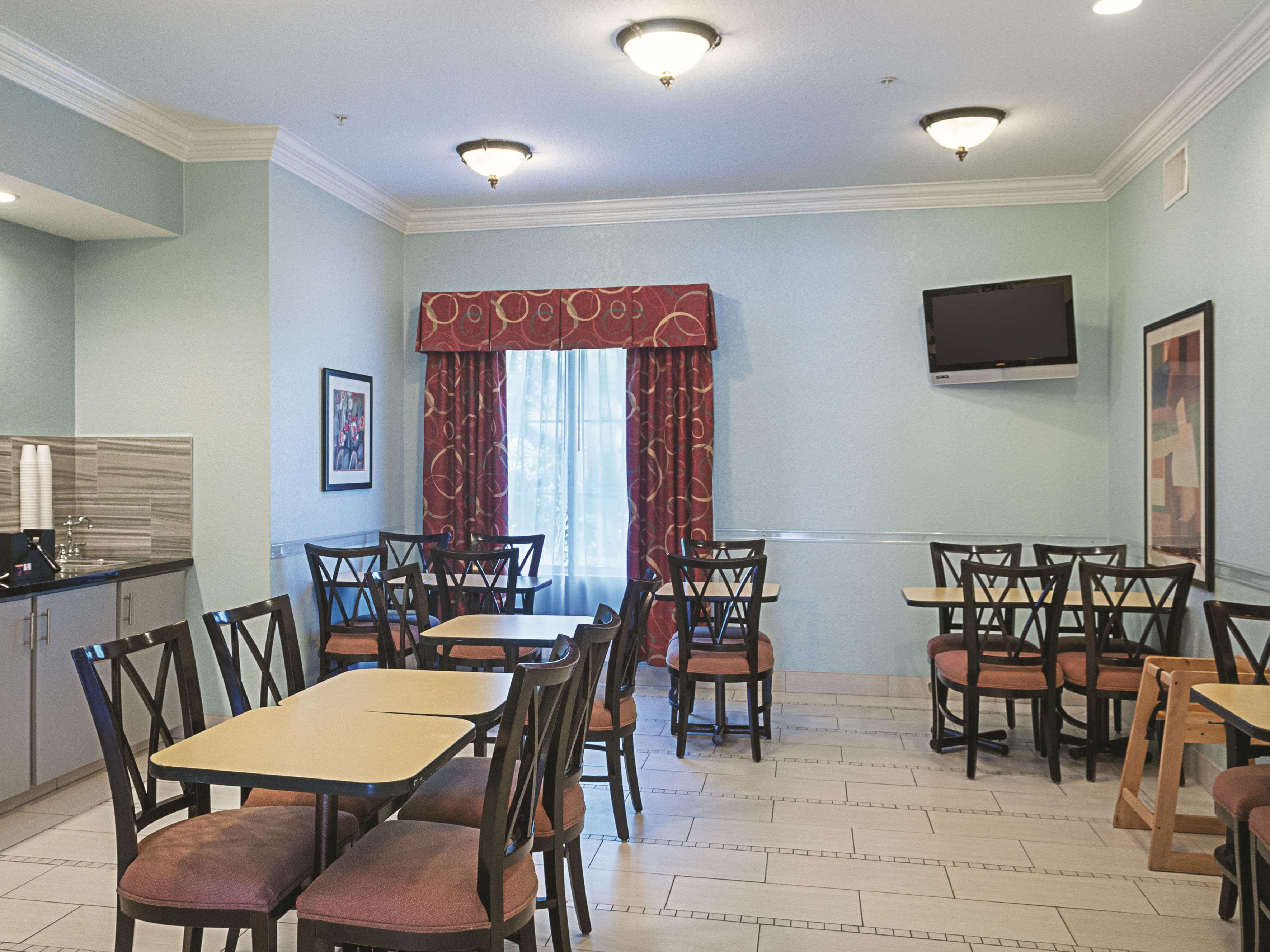 La Quinta Inn & Suites by Wyndham Slidell North Shore