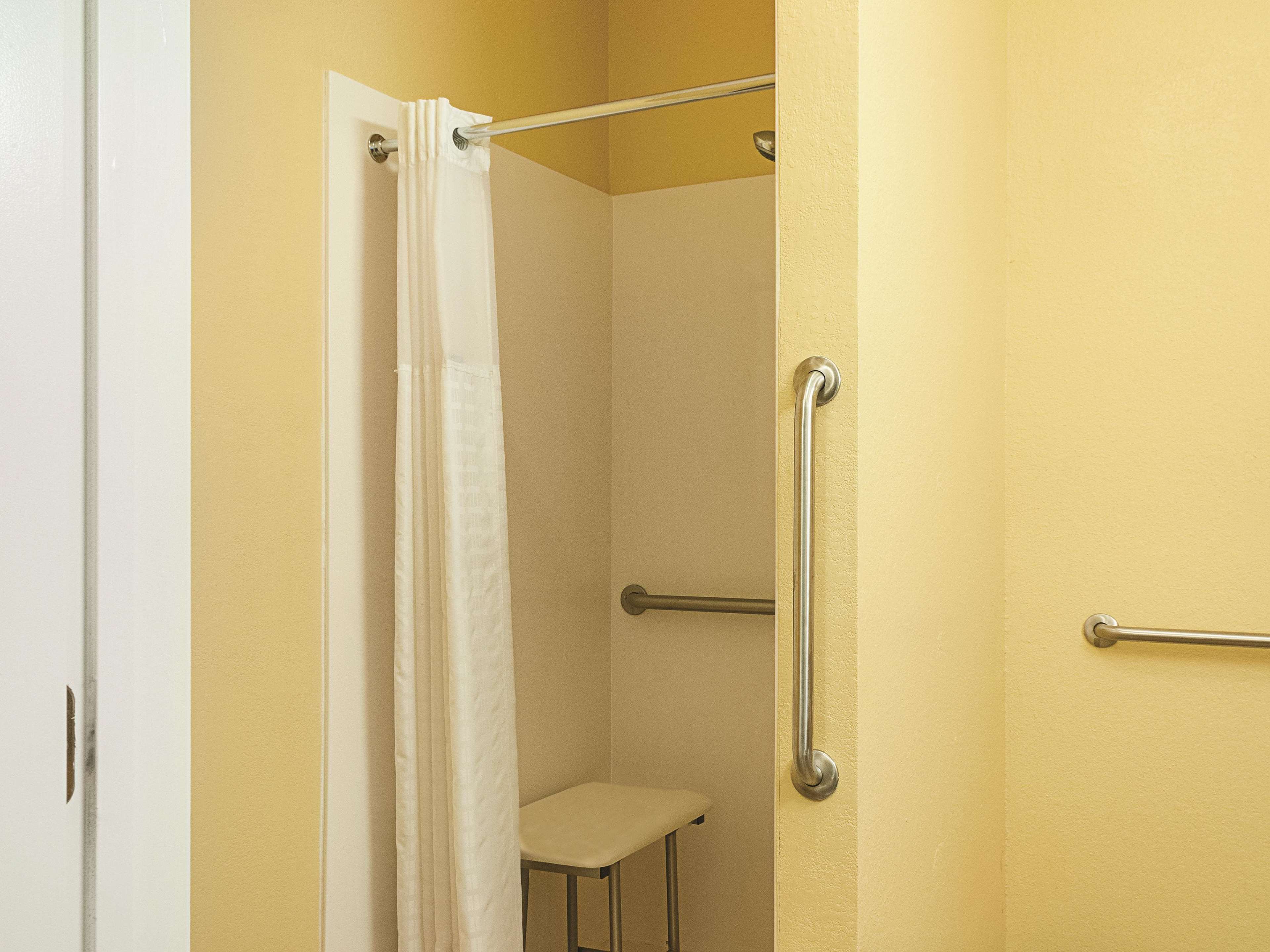 La Quinta Inn & Suites by Wyndham Slidell North Shore