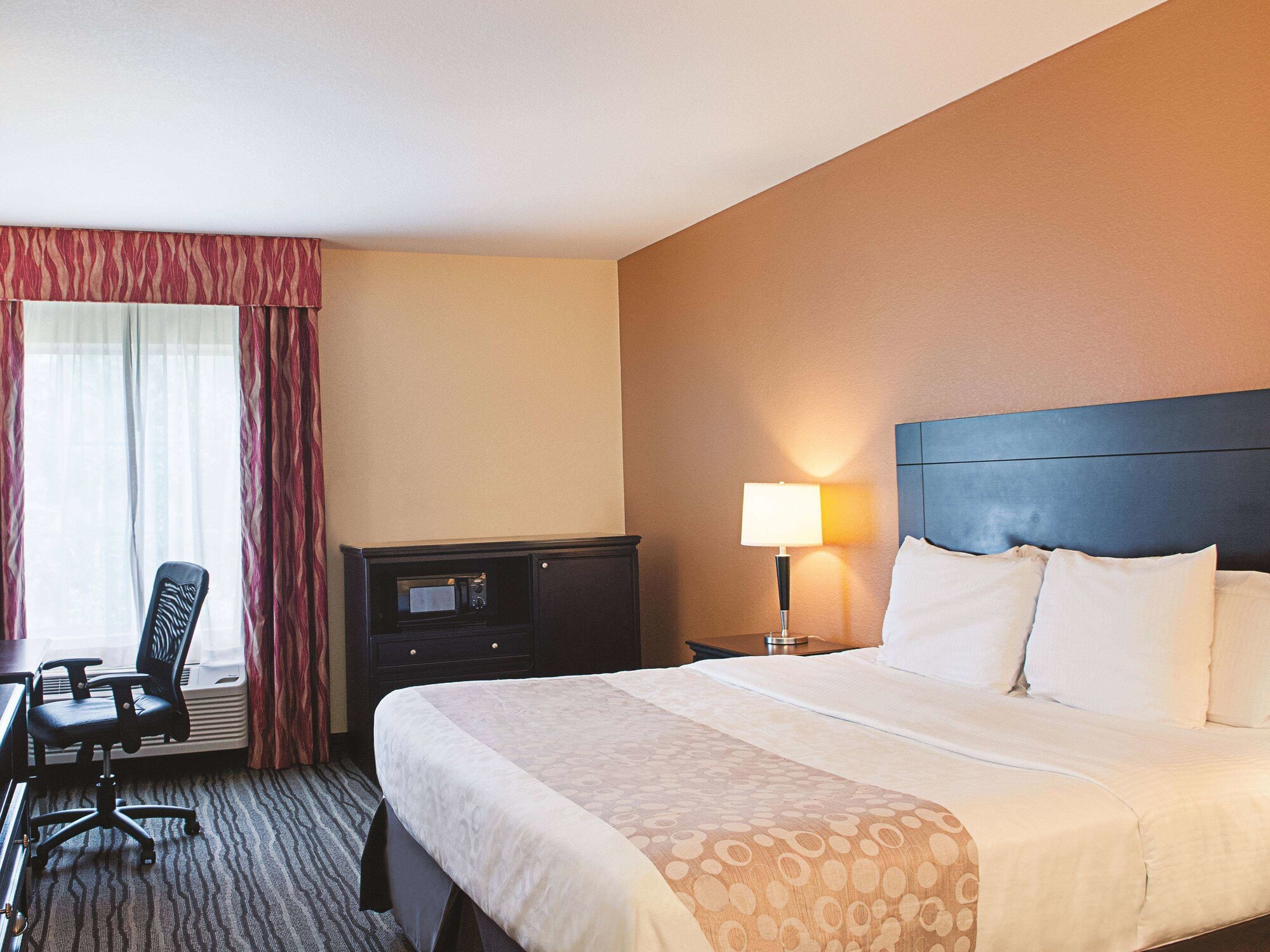 La Quinta Inn & Suites by Wyndham Slidell North Shore