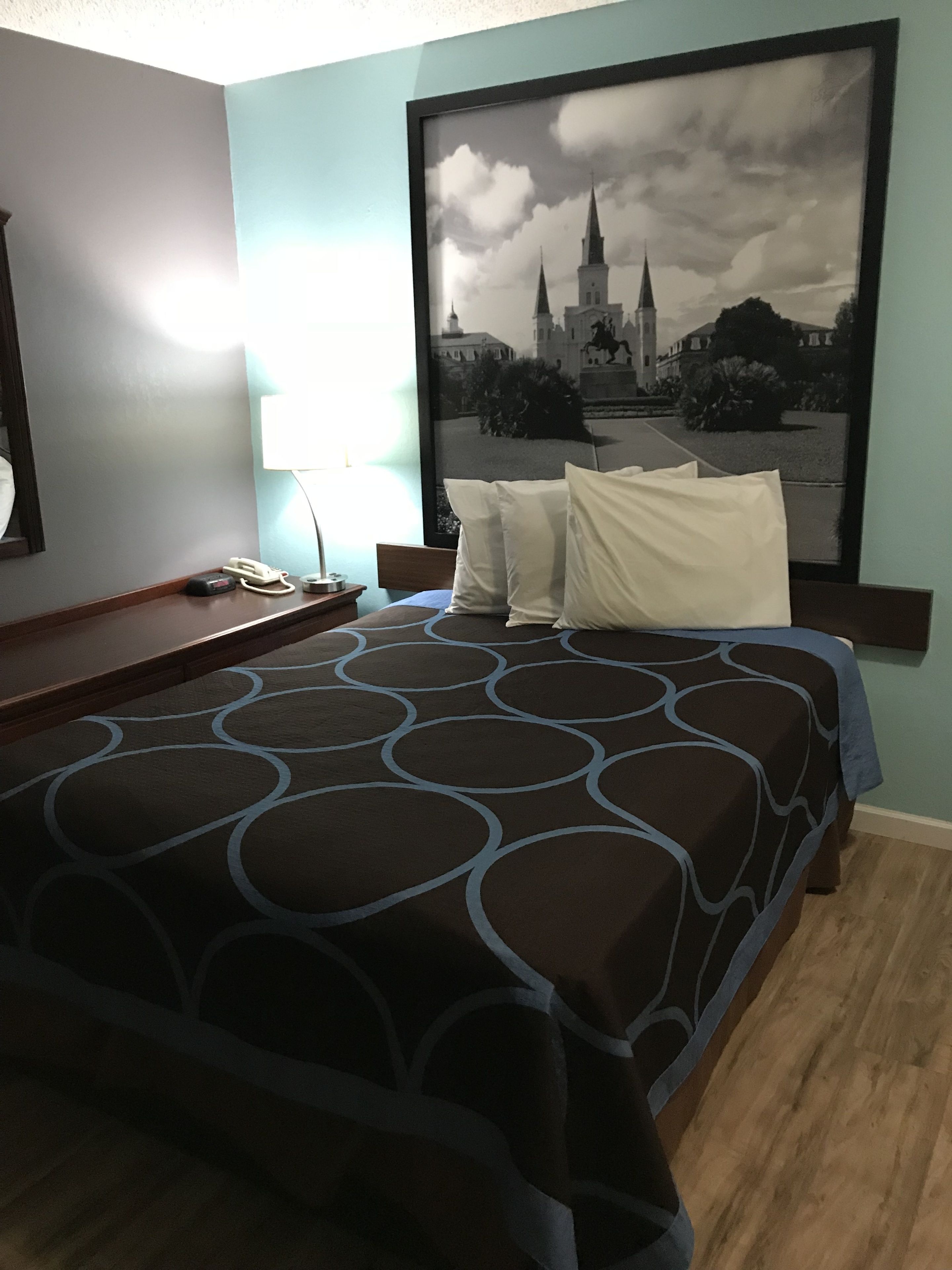 Super 8 by Wyndham Slidell