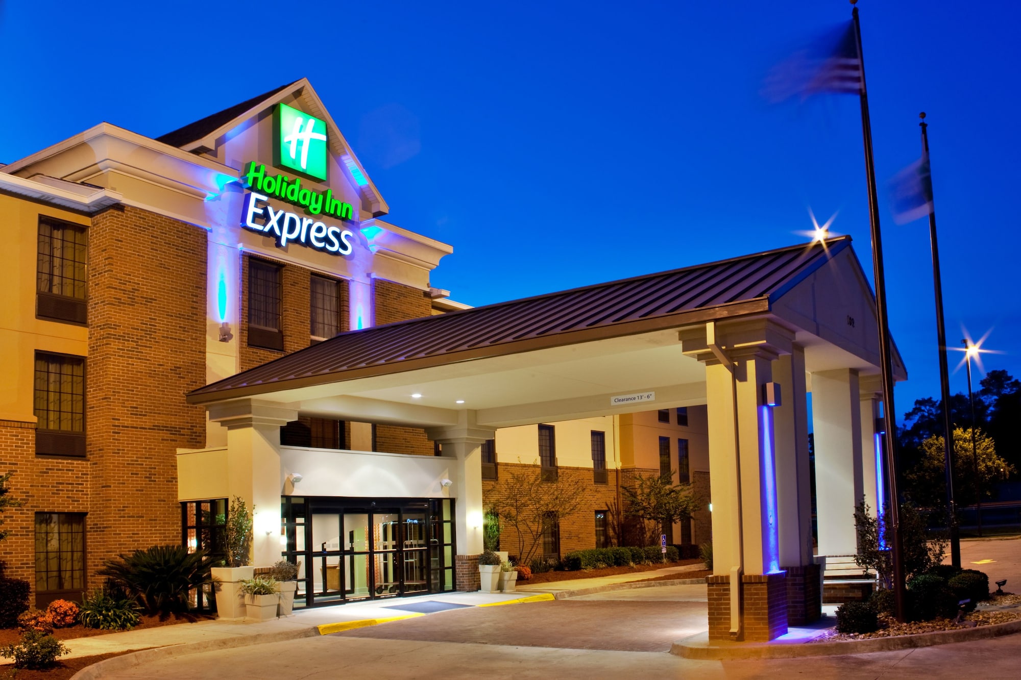 Holiday Inn Express & Suites Sulphur (Lake Charles)