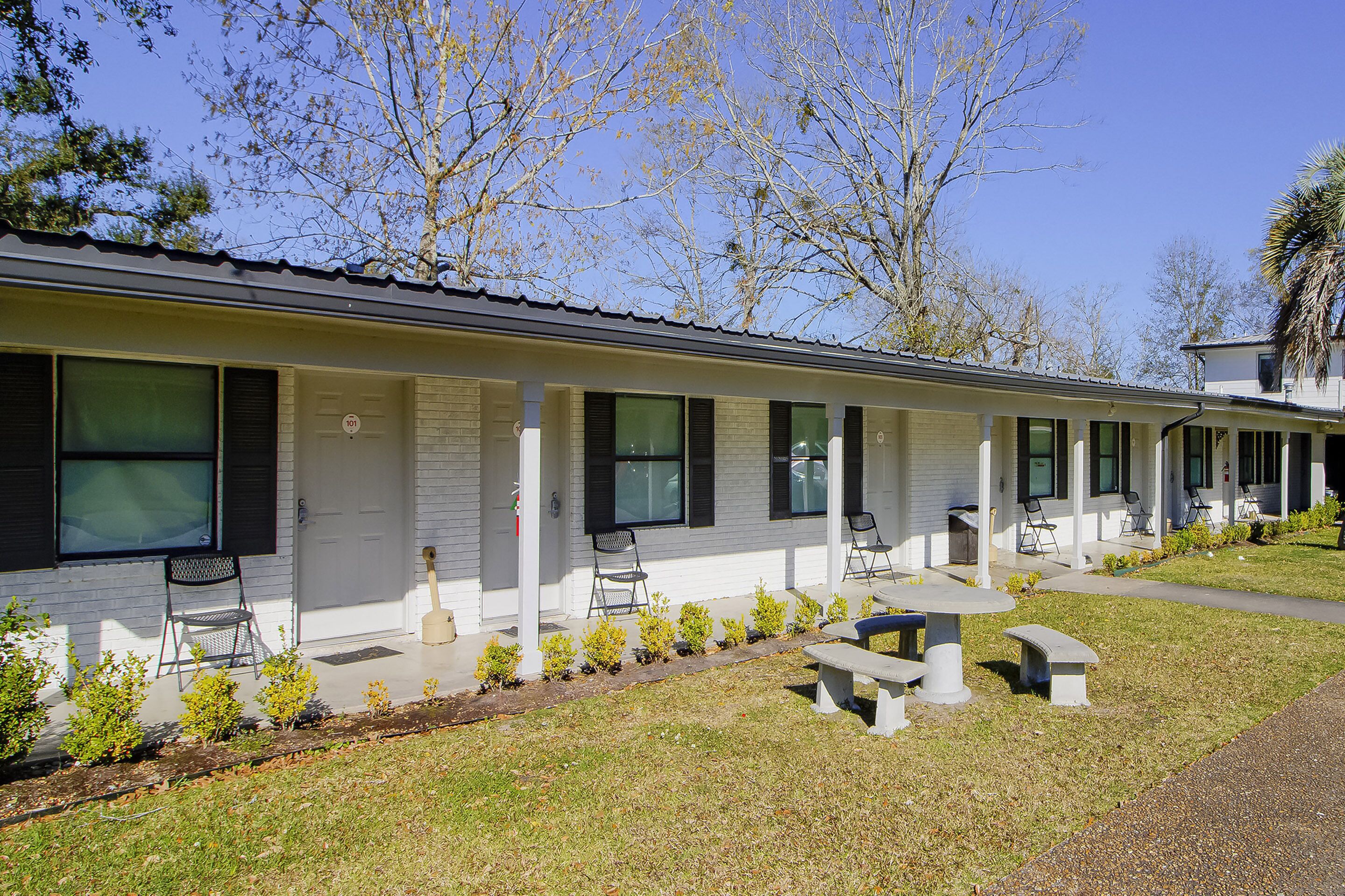 Hotel Sulphur LA Hwy 90 West by OYO Rooms