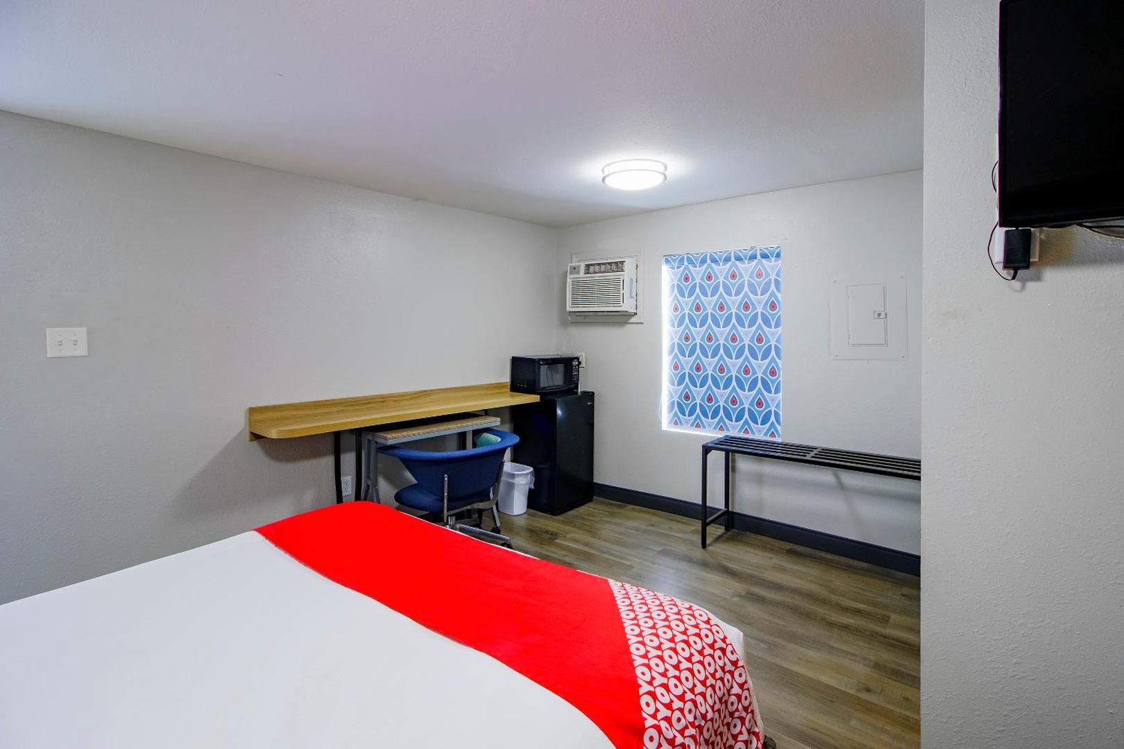 Hotel Sulphur LA Hwy 90 West by OYO Rooms