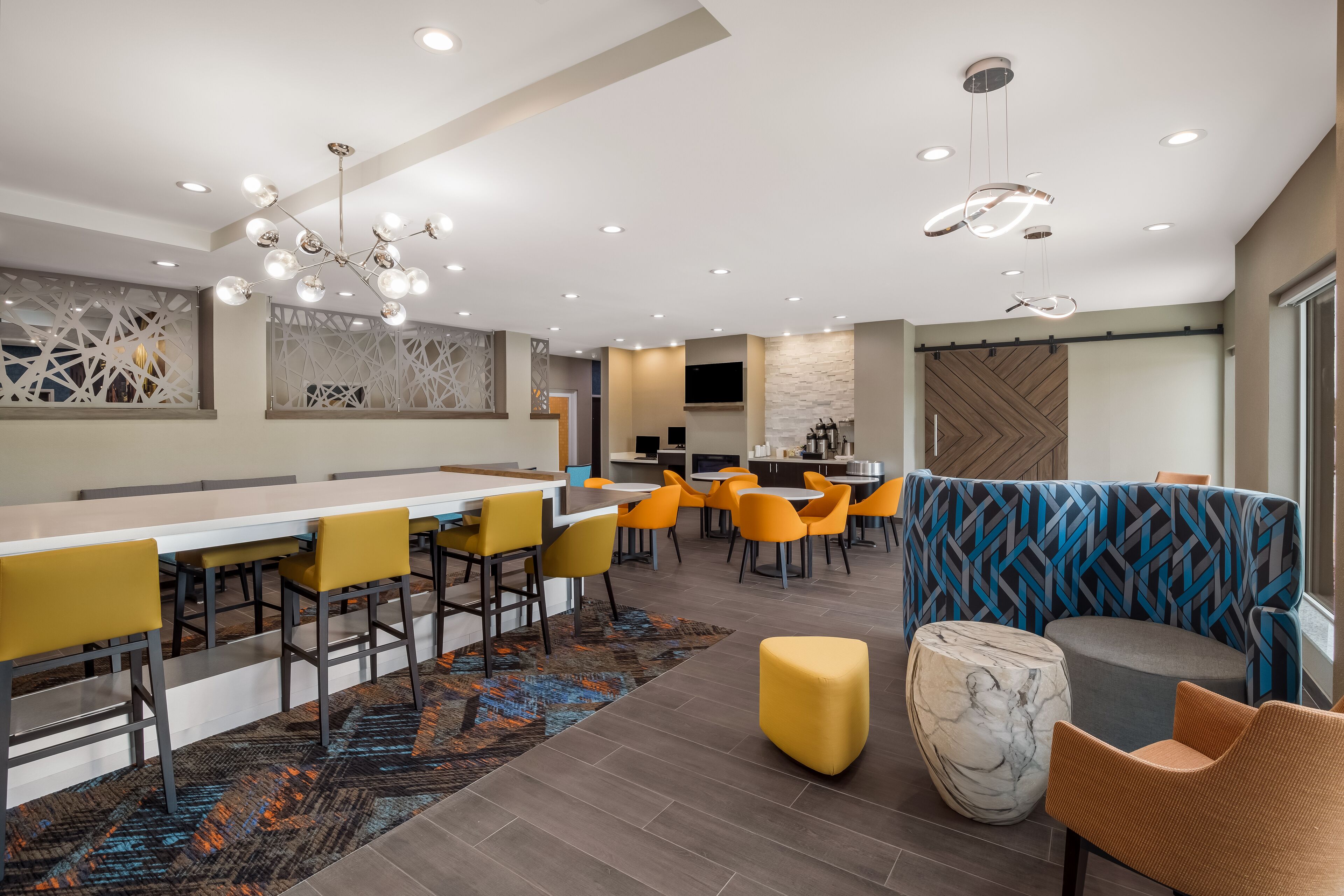 La Quinta Inn & Suites by Wyndham Sulphur