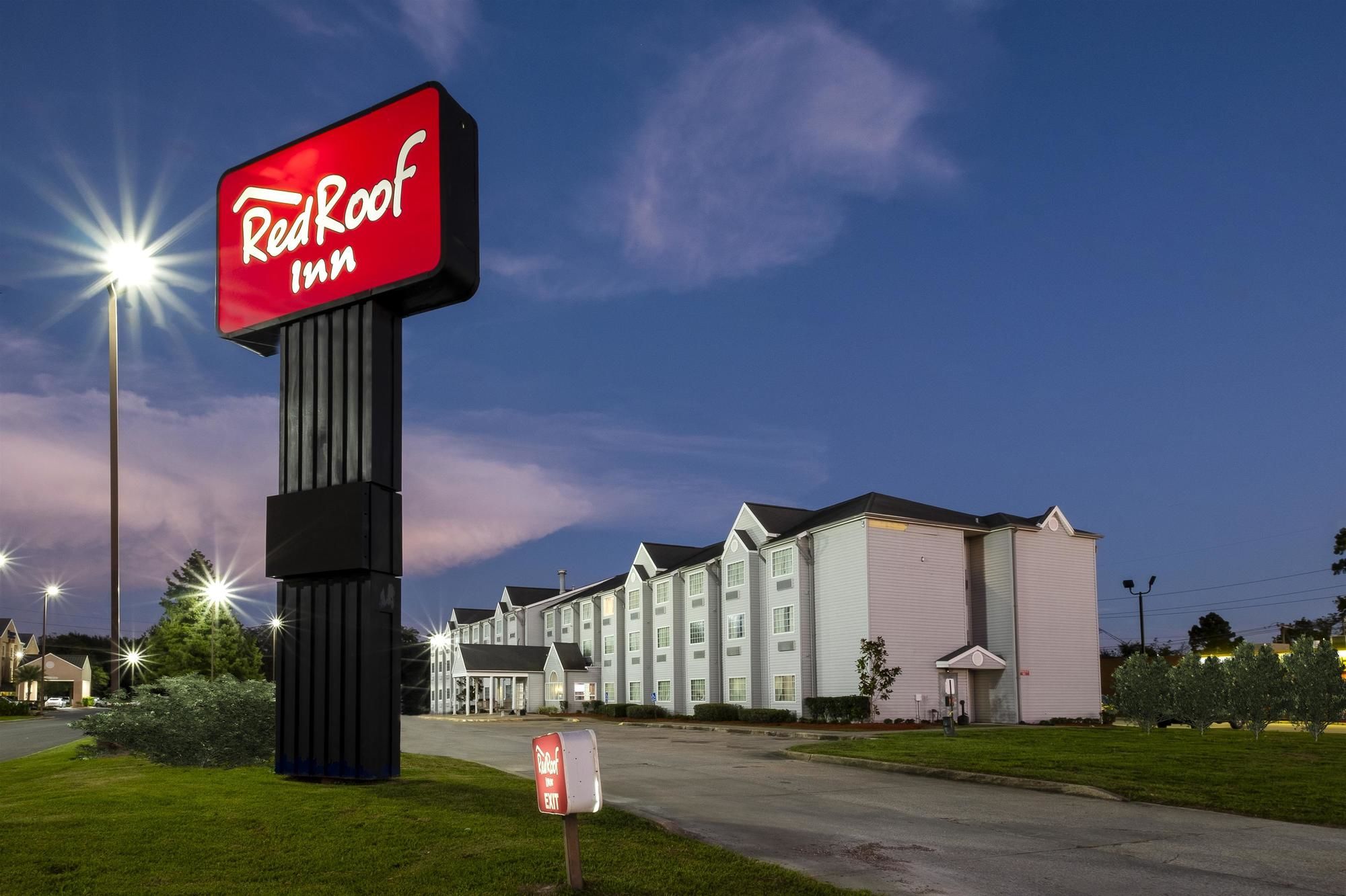 Red Roof Inn Sulphur