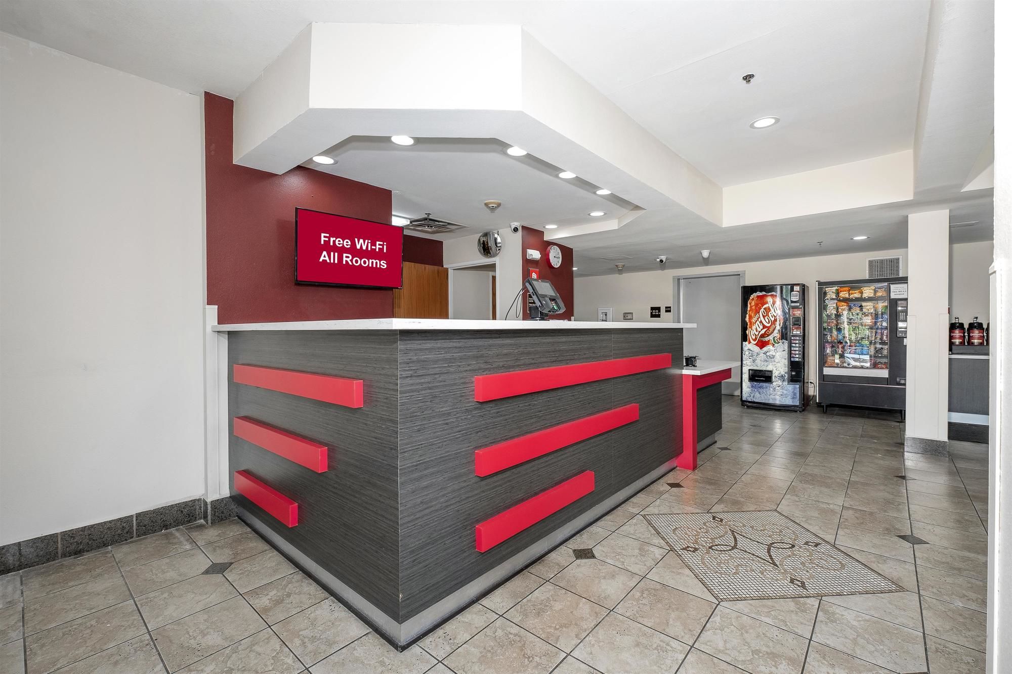 Red Roof Inn Sulphur
