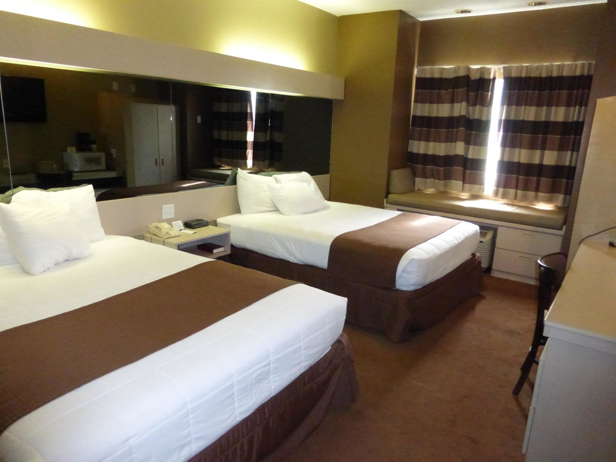 Red Roof Inn Sulphur